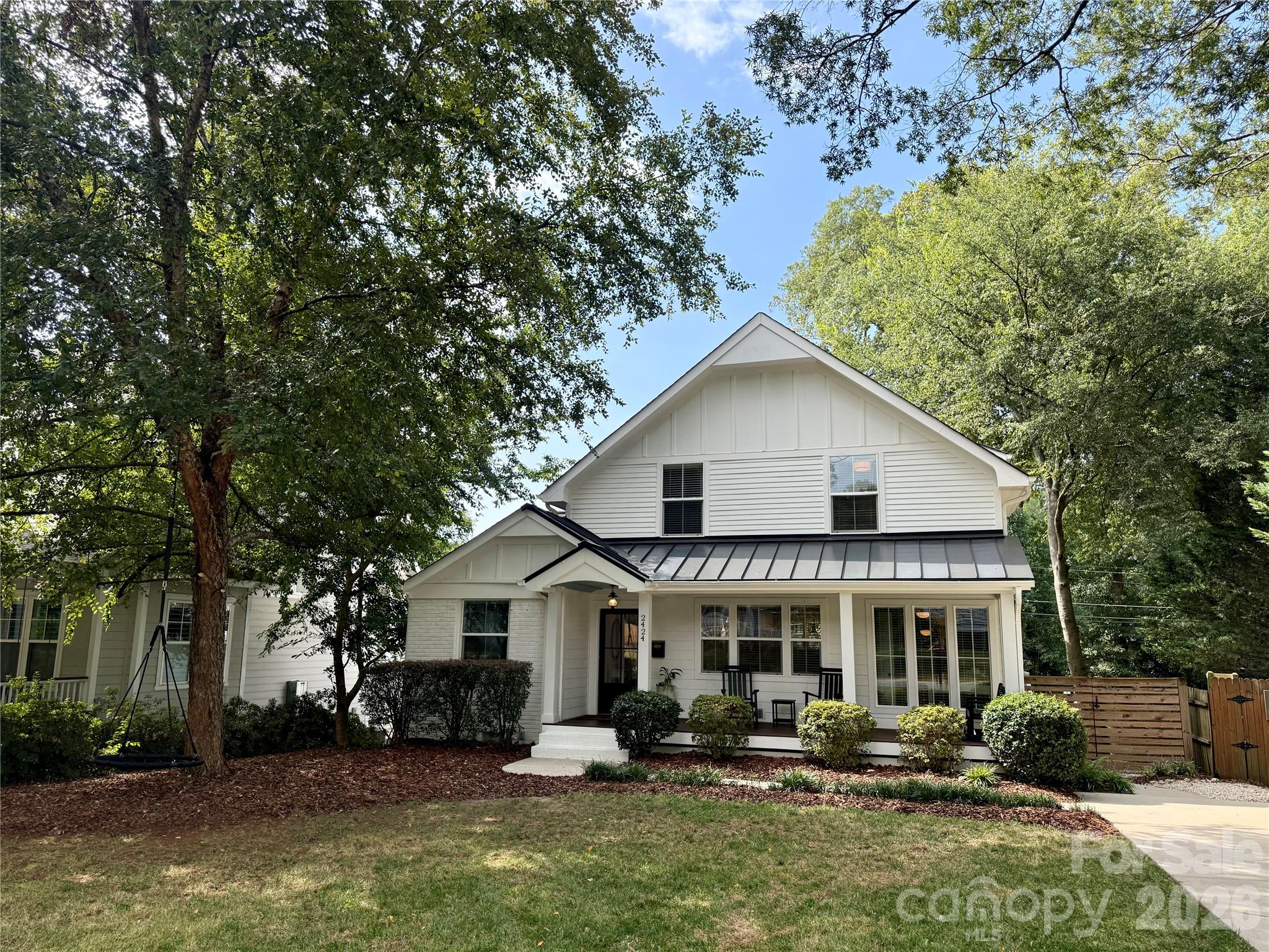 2424 Kingsbury Drive Property Photo 1