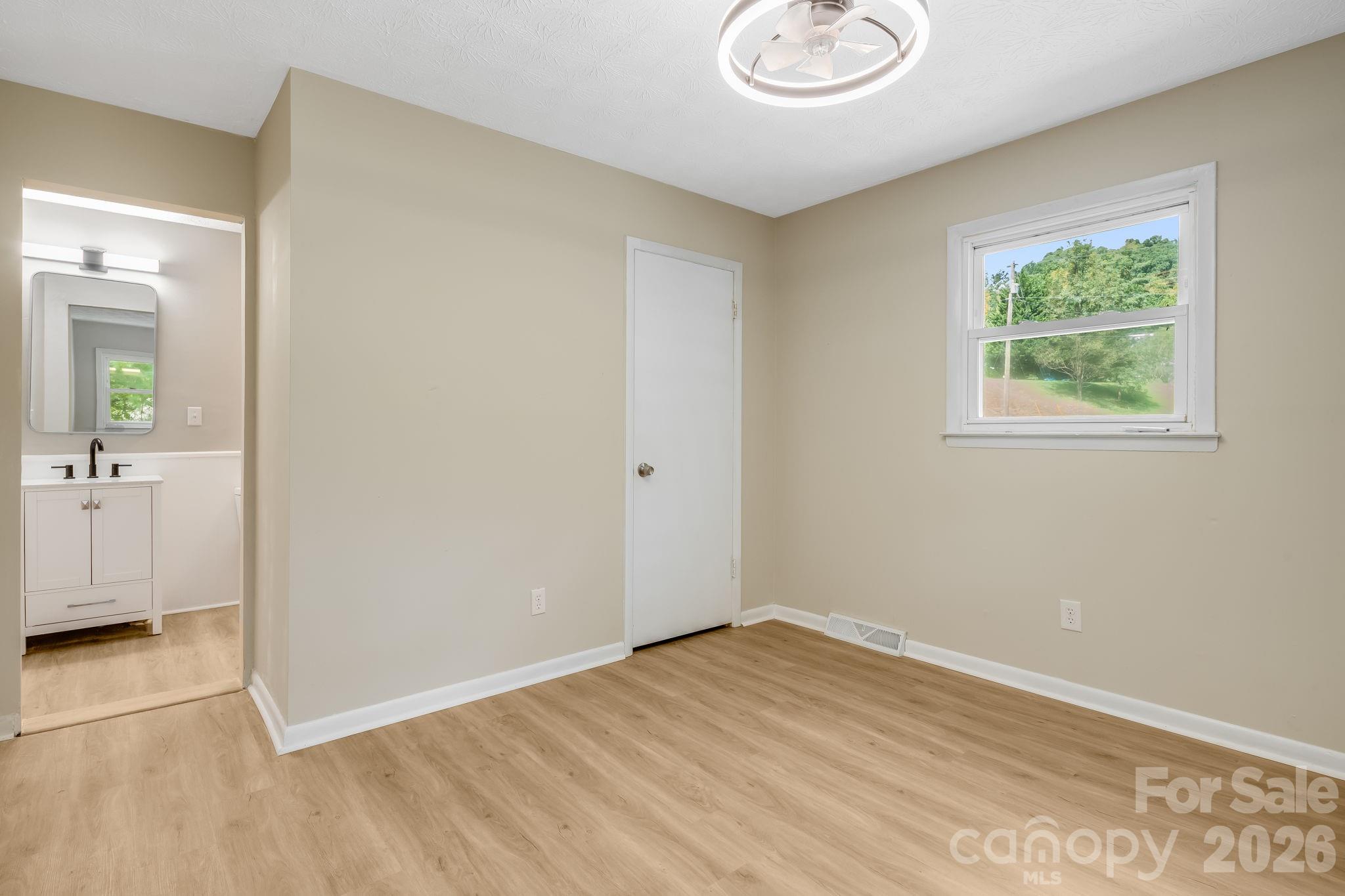 15 Old Youngs Cove Road Property Photo 18