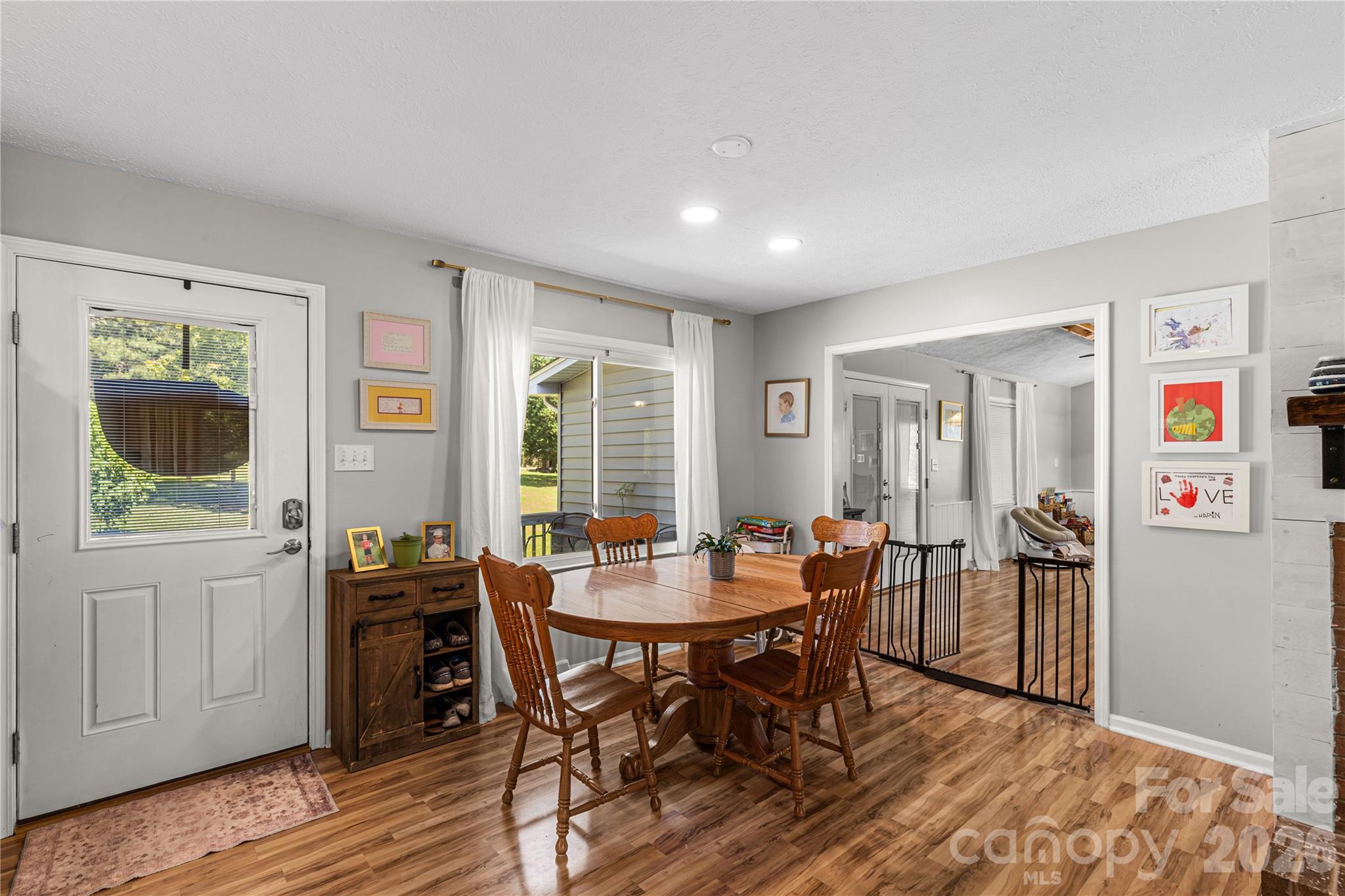 1009 Hollow Road Property Photo 7