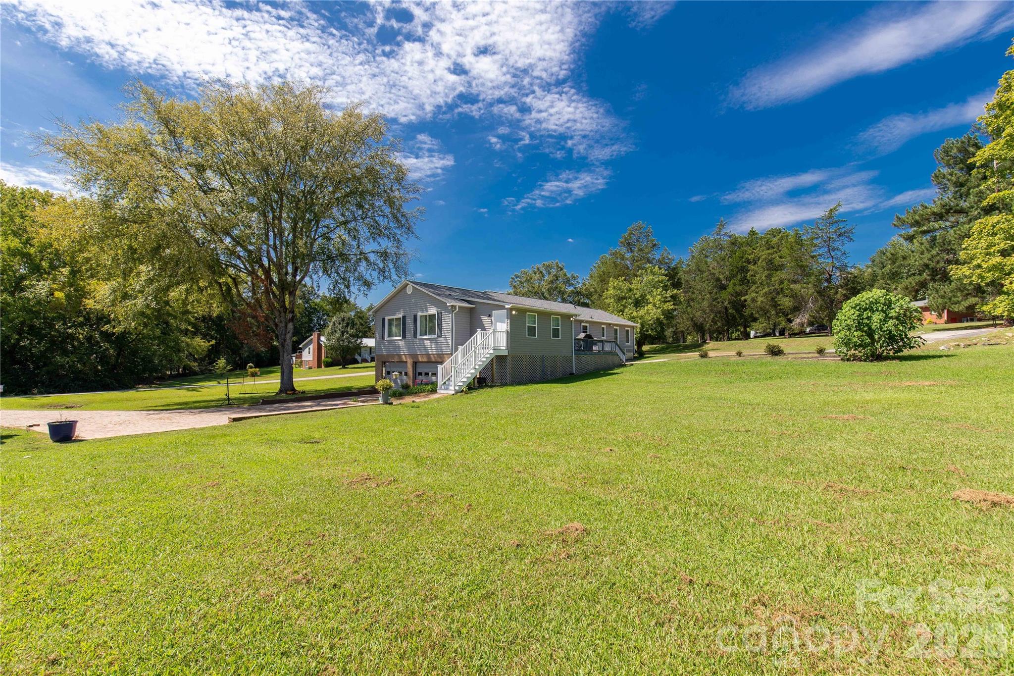 1009 Hollow Road Property Photo 27