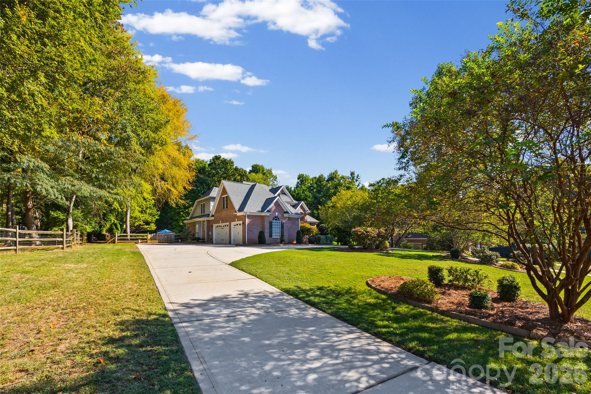 131 Summerfield Court Property Photo 29