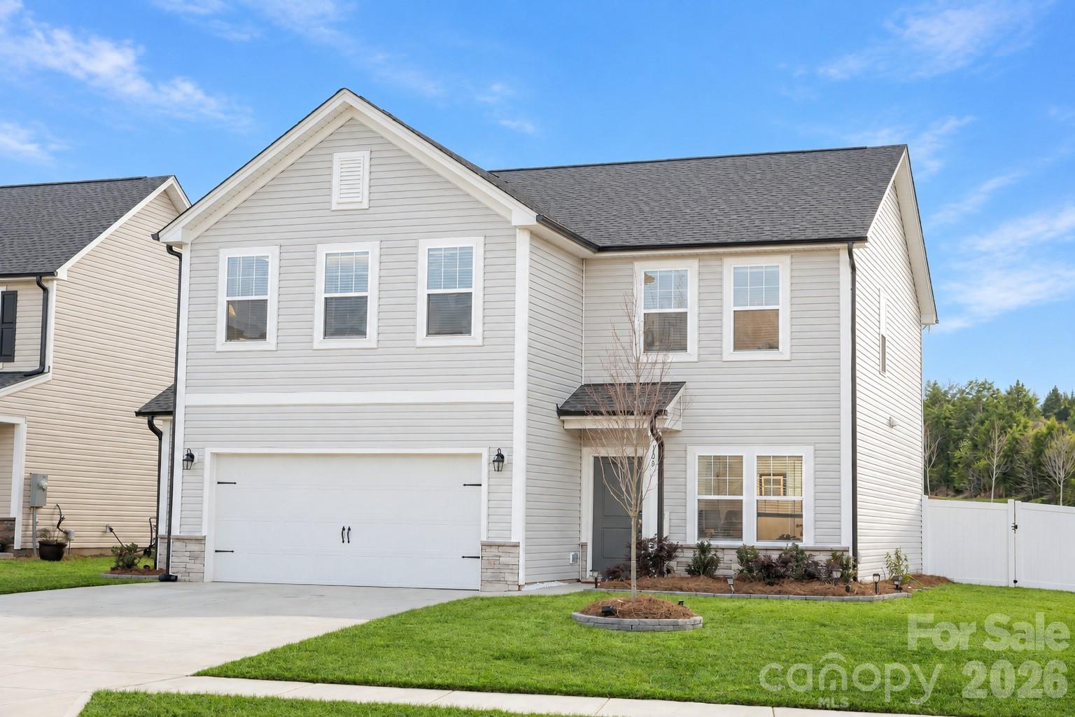 106 Stonewater Drive Property Photo 1
