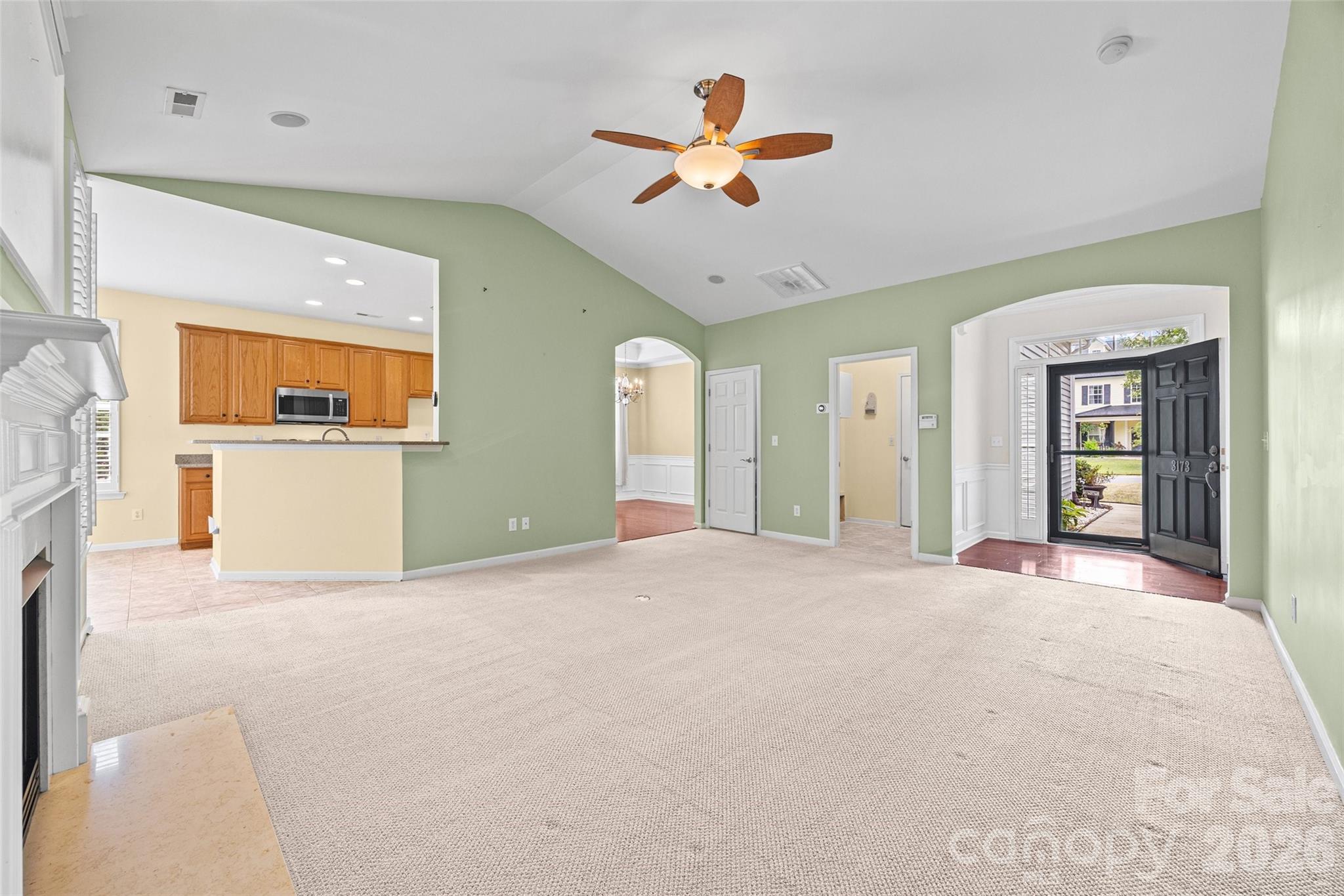 3173 Pine Bluff Way Property Photo 8