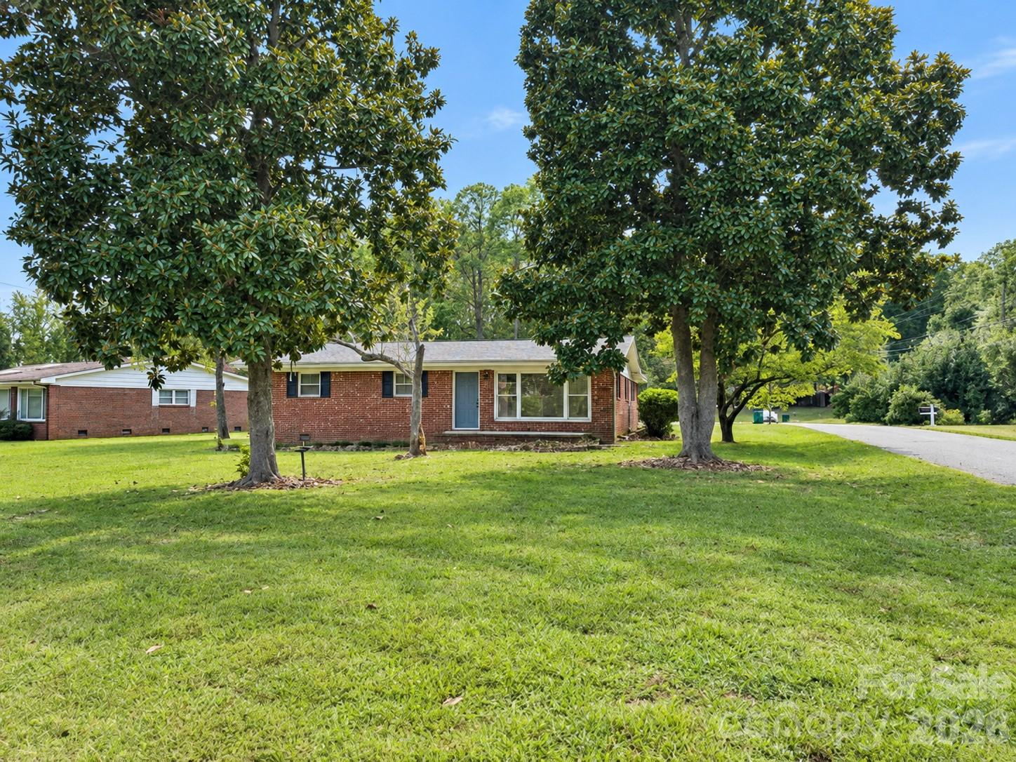 506 Elm Street Property Photo 3