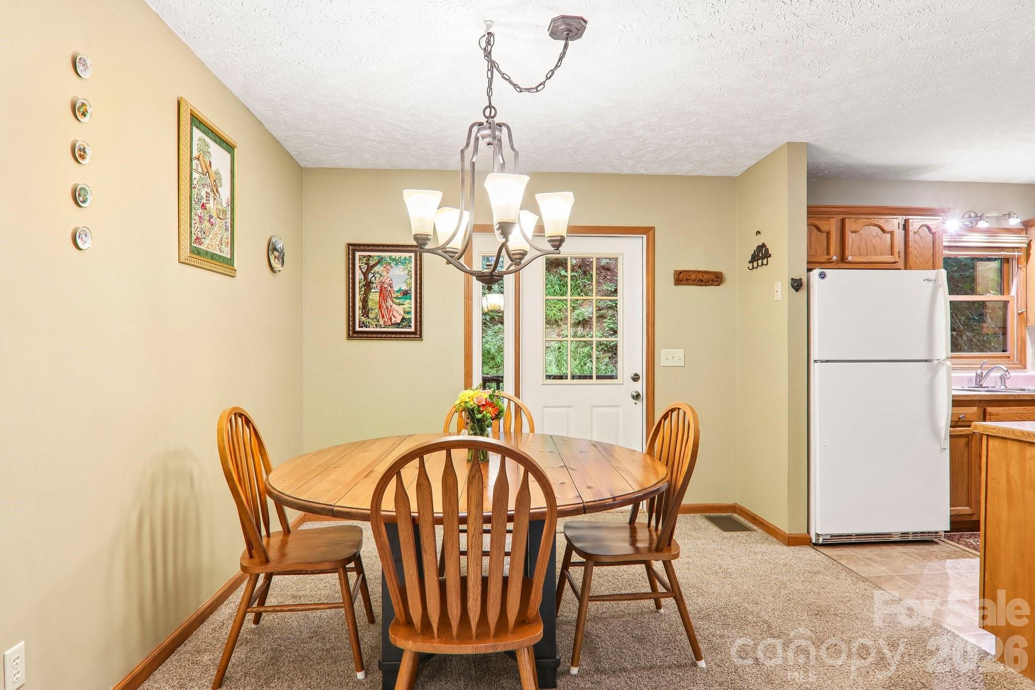 36 Nicholas Lane Property Photo 14