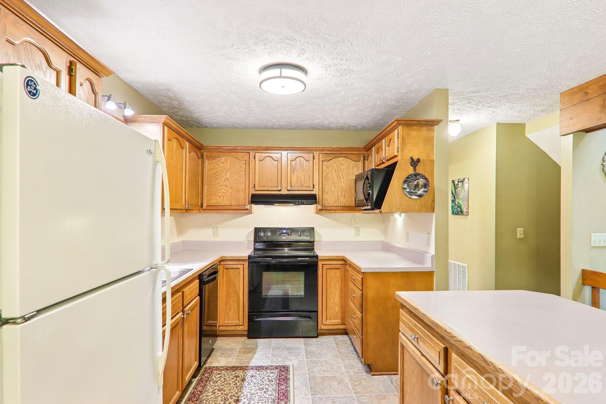 36 Nicholas Lane Property Photo 16