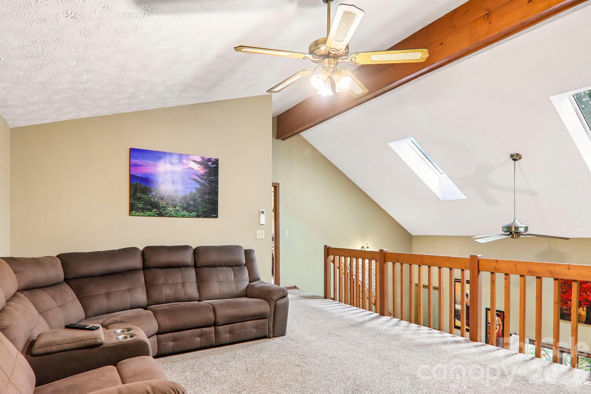 36 Nicholas Lane Property Photo 25