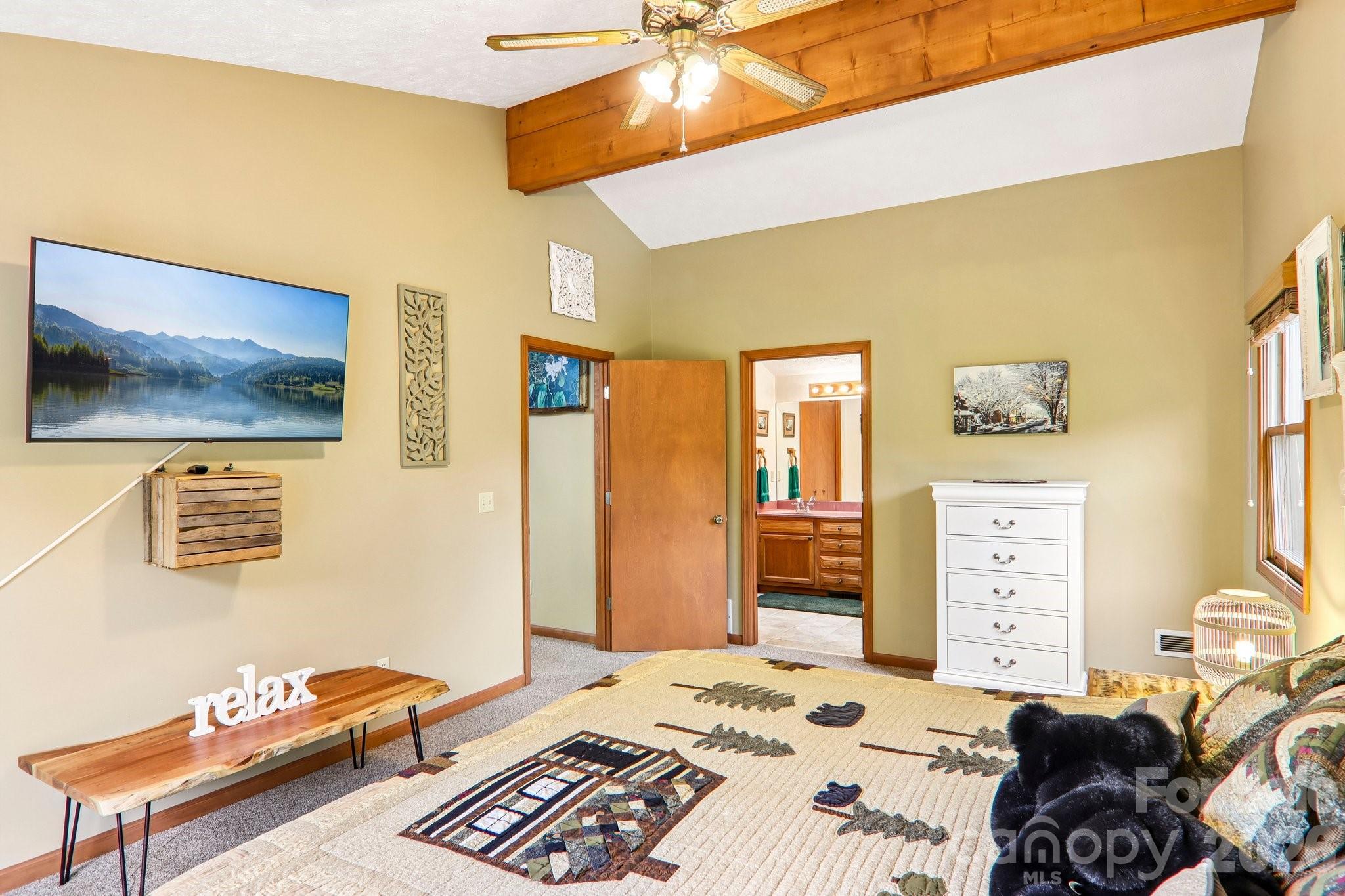 36 Nicholas Lane Property Photo 29