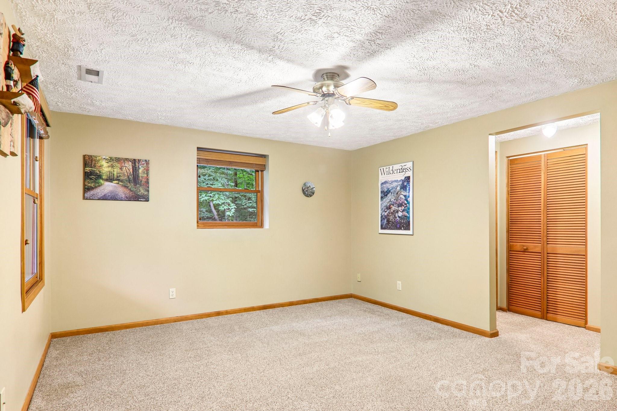 36 Nicholas Lane Property Photo 35