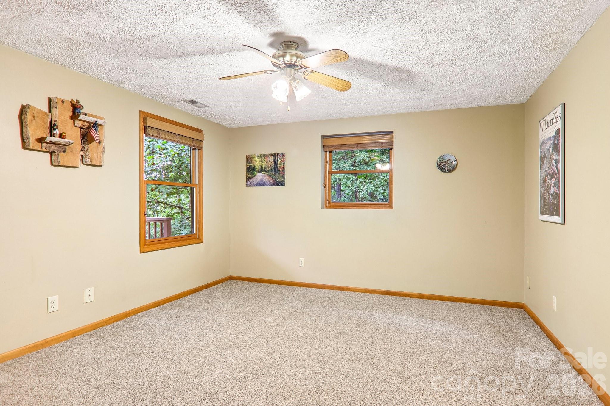 36 Nicholas Lane Property Photo 36