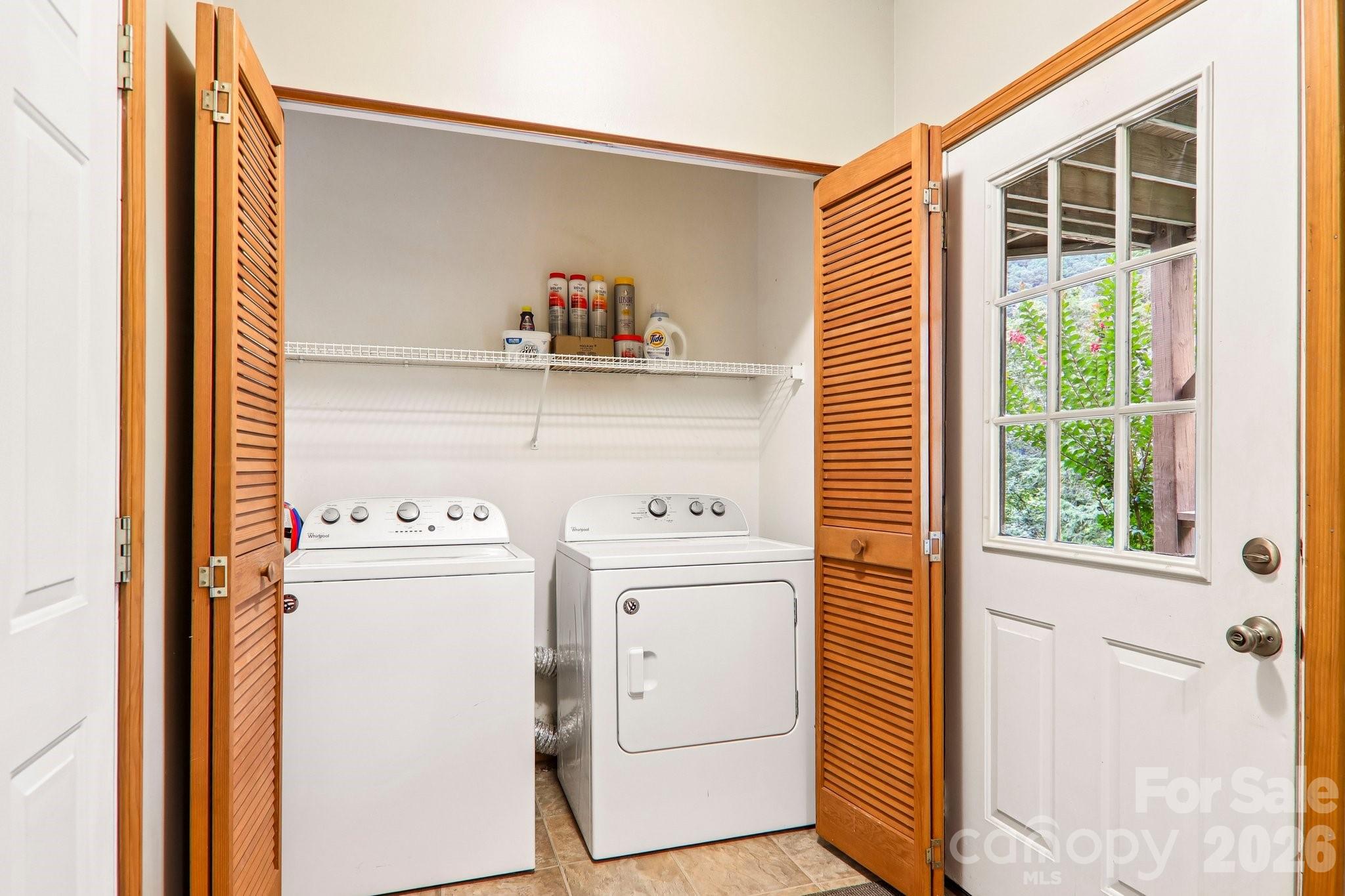 36 Nicholas Lane Property Photo 39