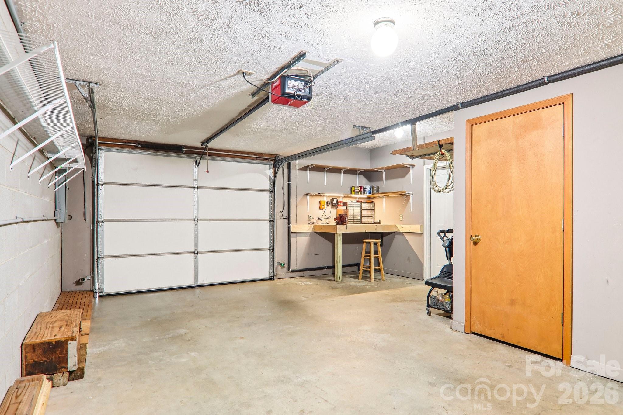 36 Nicholas Lane Property Photo 40