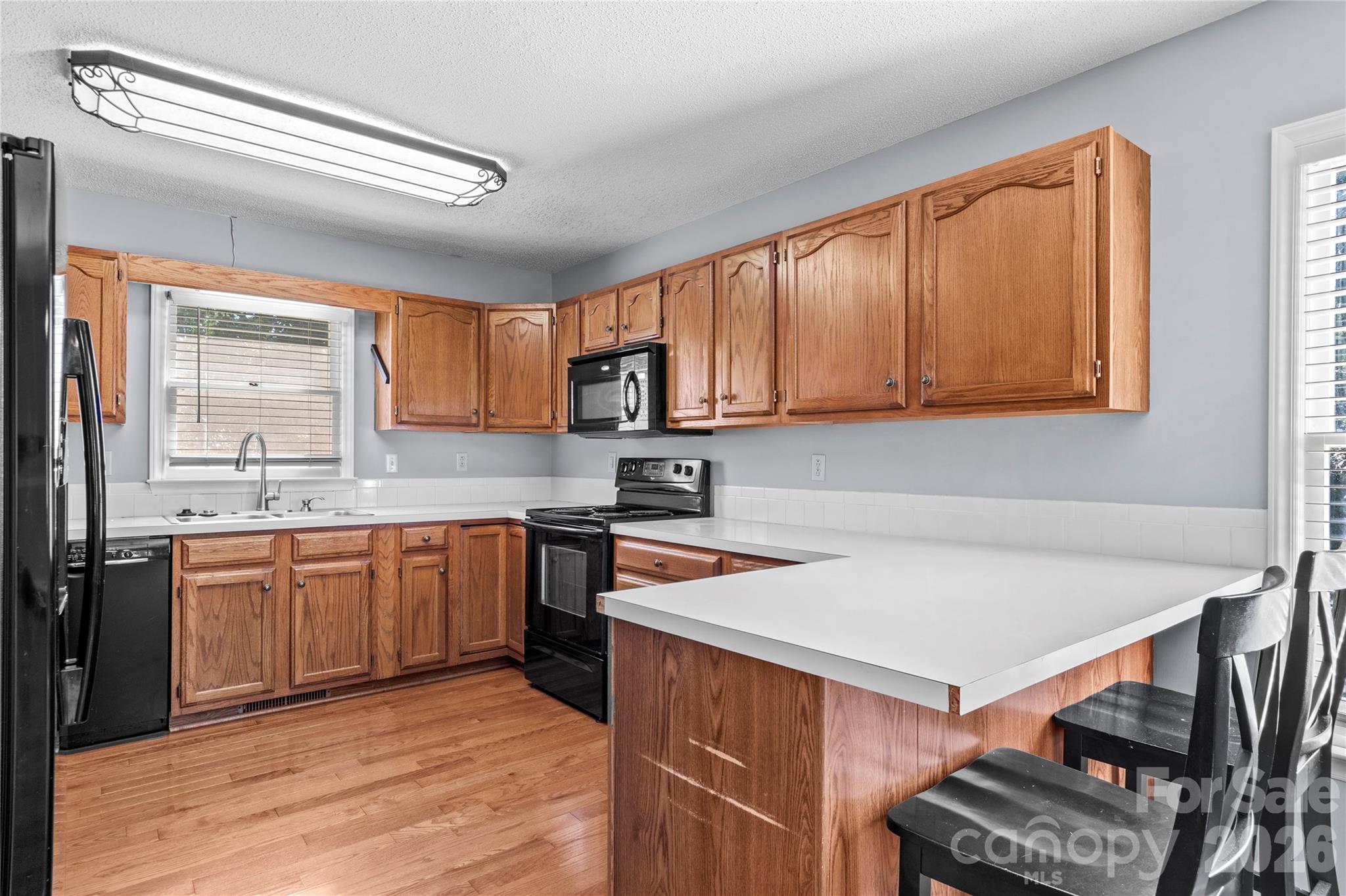 2513 Newington Court Property Photo 12