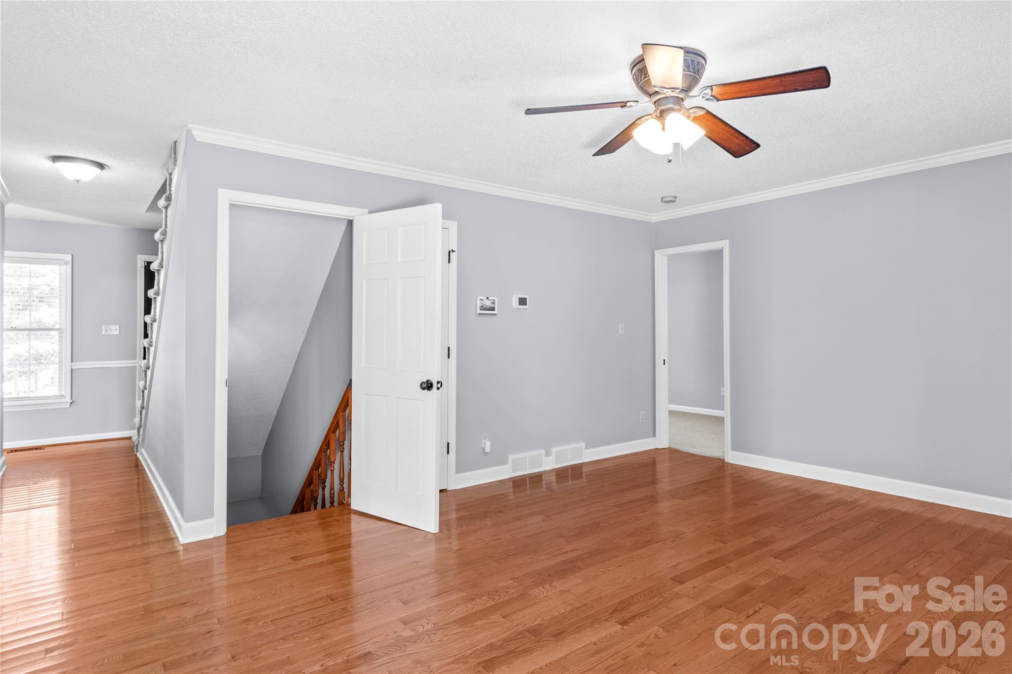 2513 Newington Court Property Photo 16