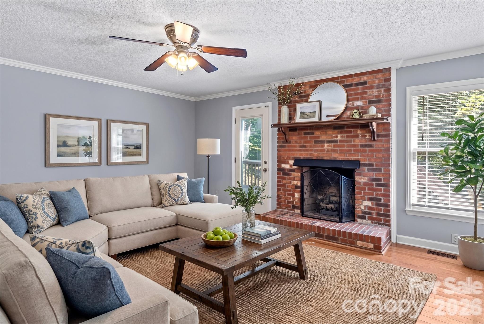 2513 Newington Court Property Photo 17