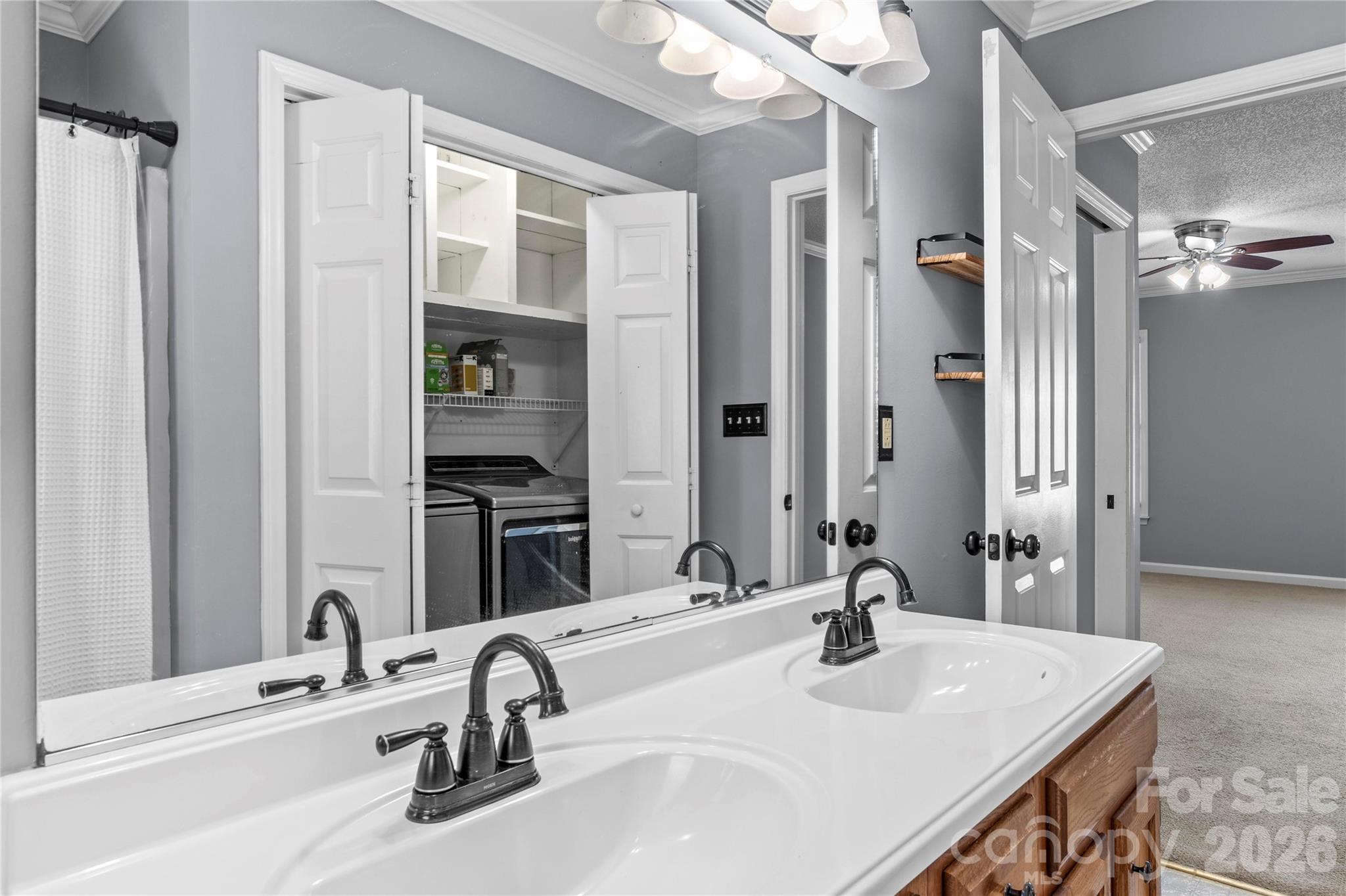 2513 Newington Court Property Photo 22