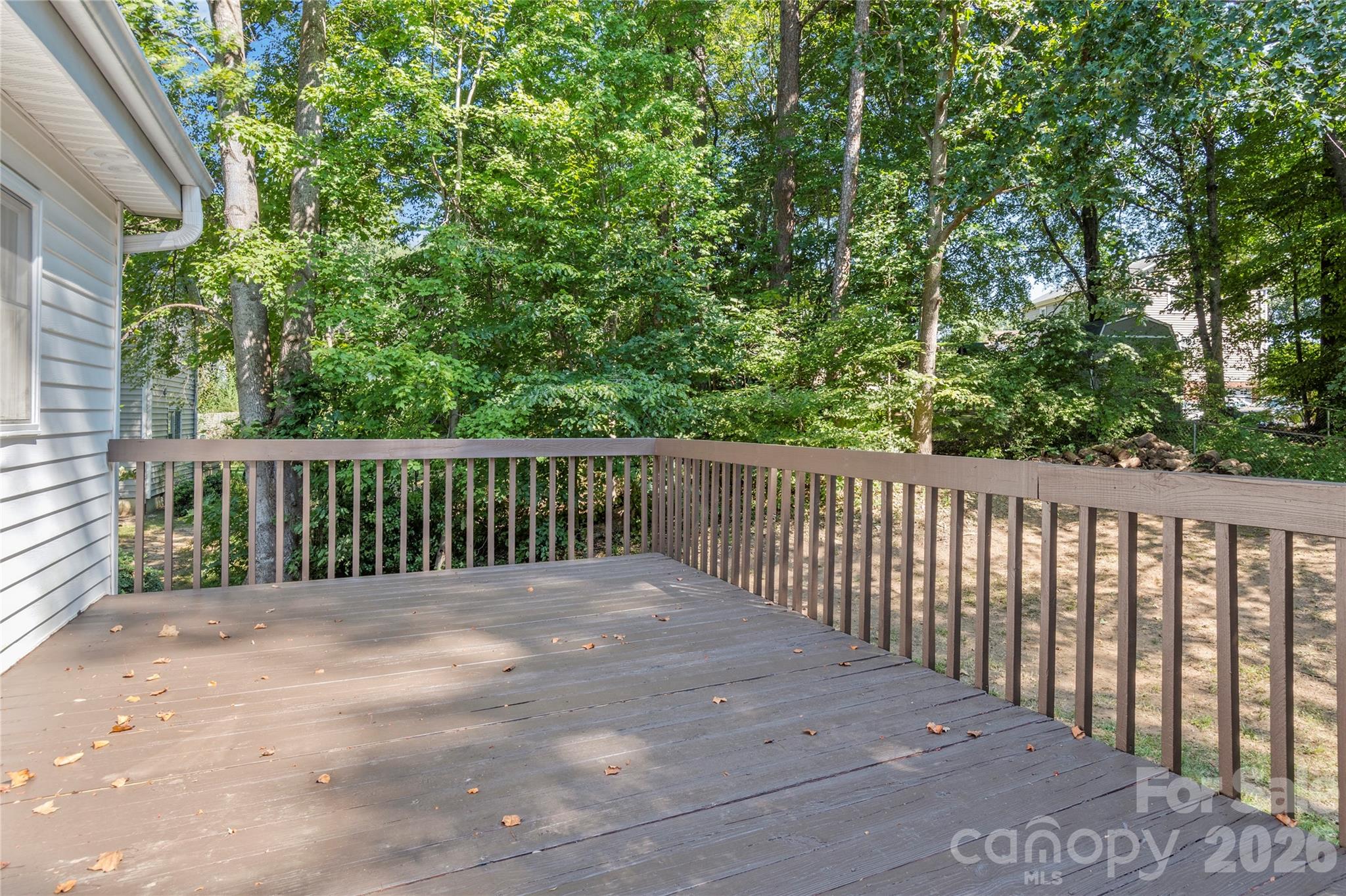 2513 Newington Court Property Photo 23