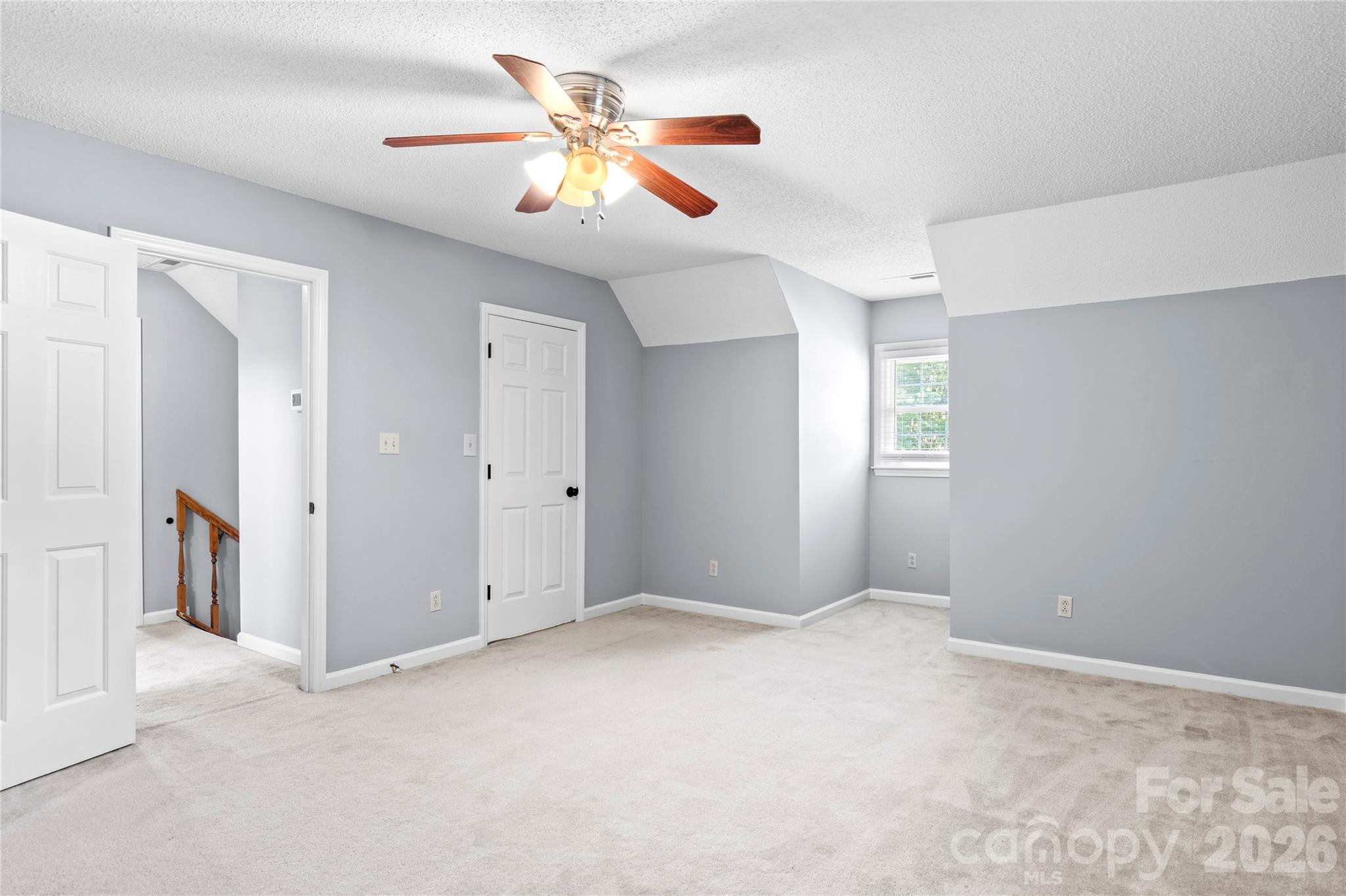 2513 Newington Court Property Photo 28