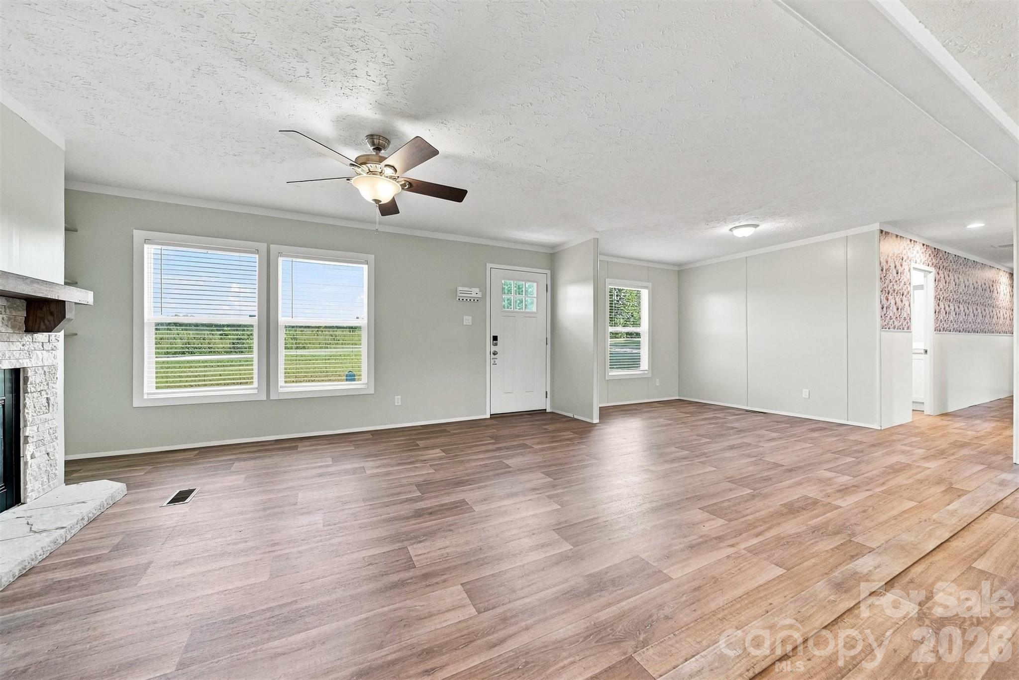 2736 Willowtree Church Avenue Property Photo 4