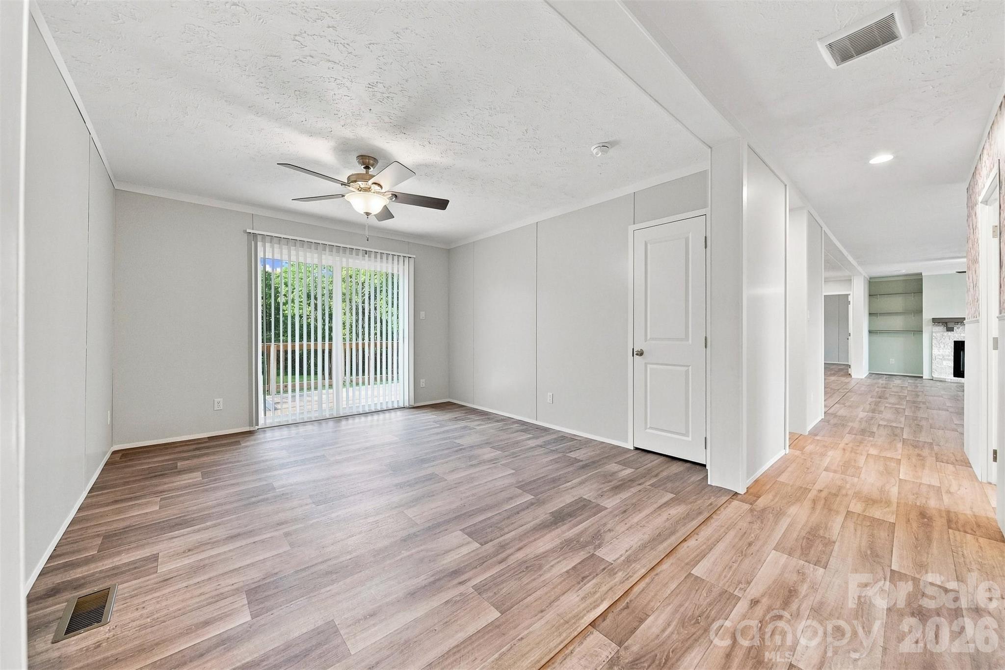2736 Willowtree Church Avenue Property Photo 12