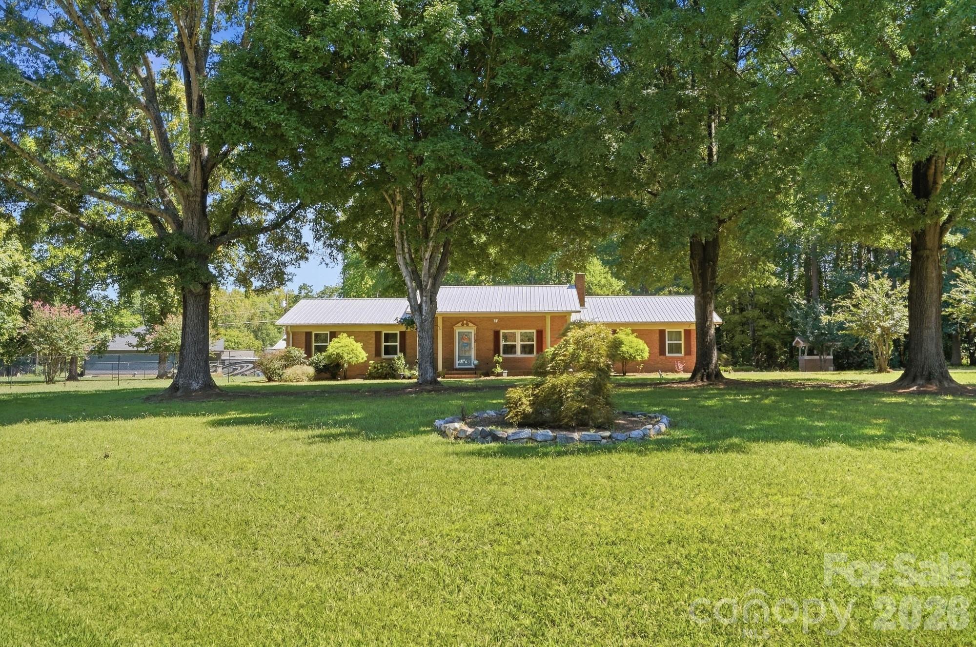 710 Frontier Circle Property Photo 1