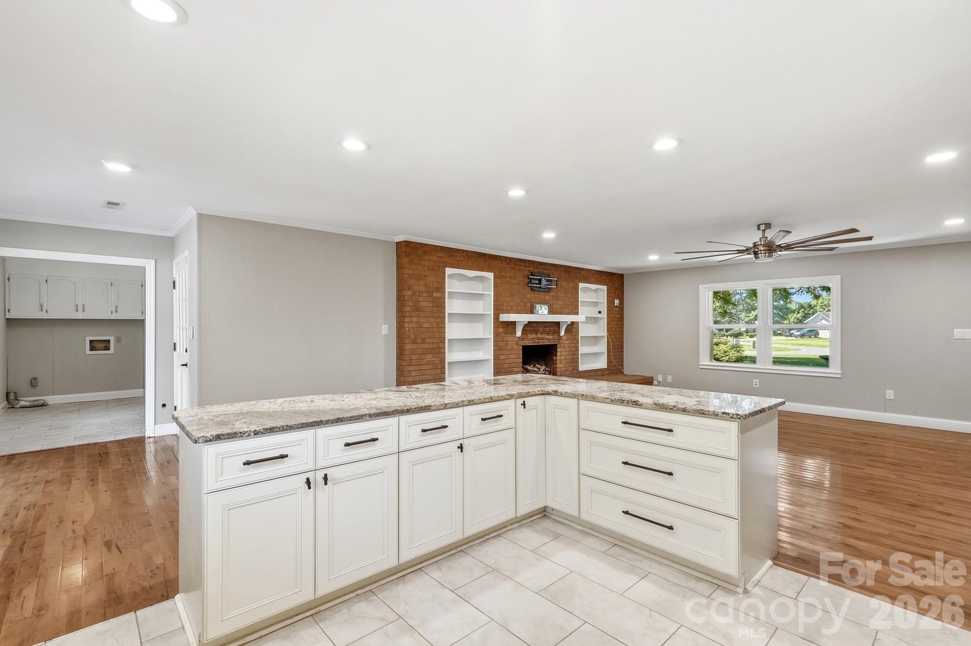 710 Frontier Circle Property Photo 10