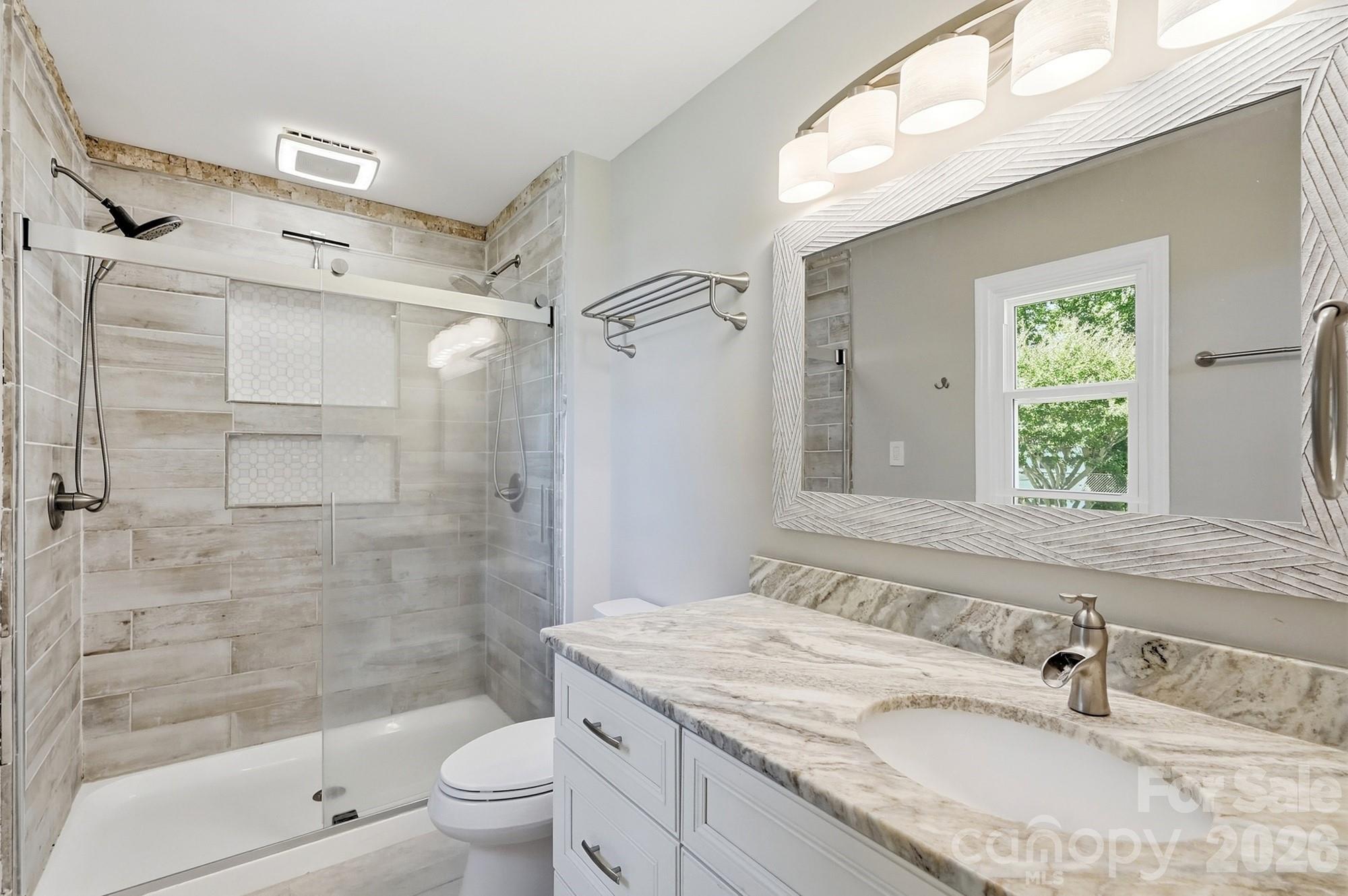 710 Frontier Circle Property Photo 18