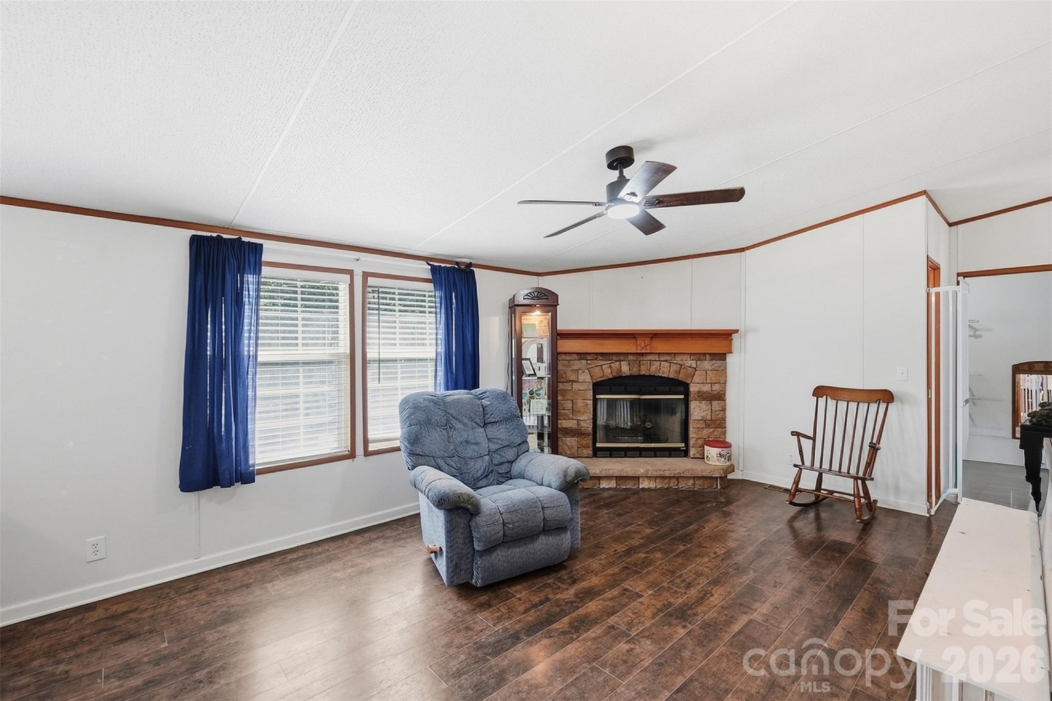 4688 Taxahaw Road Property Photo 6