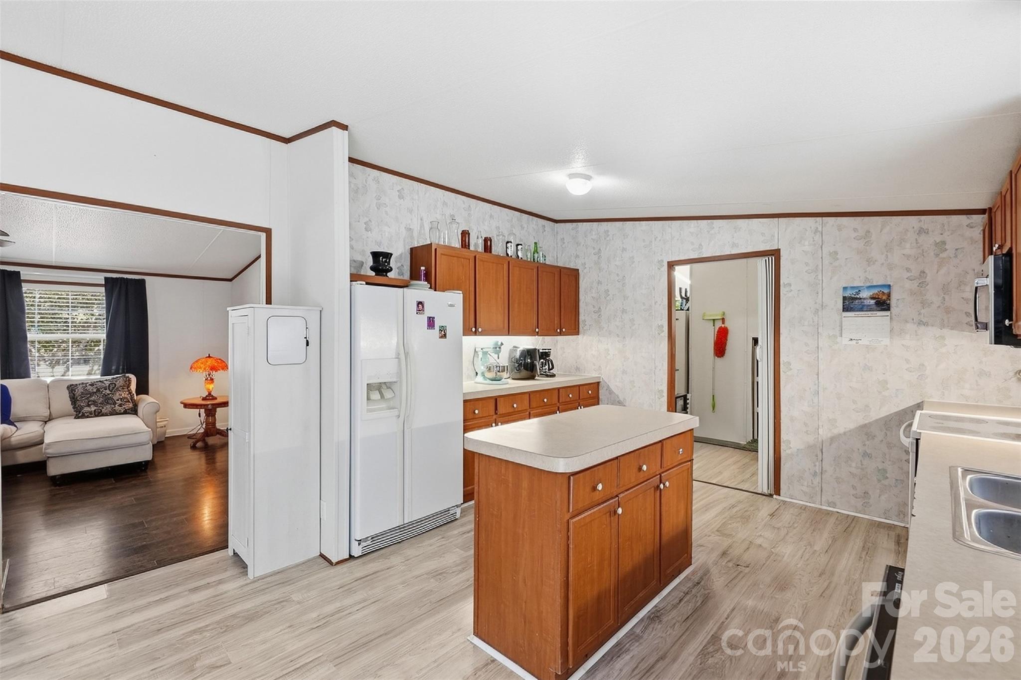 4688 Taxahaw Road Property Photo 8