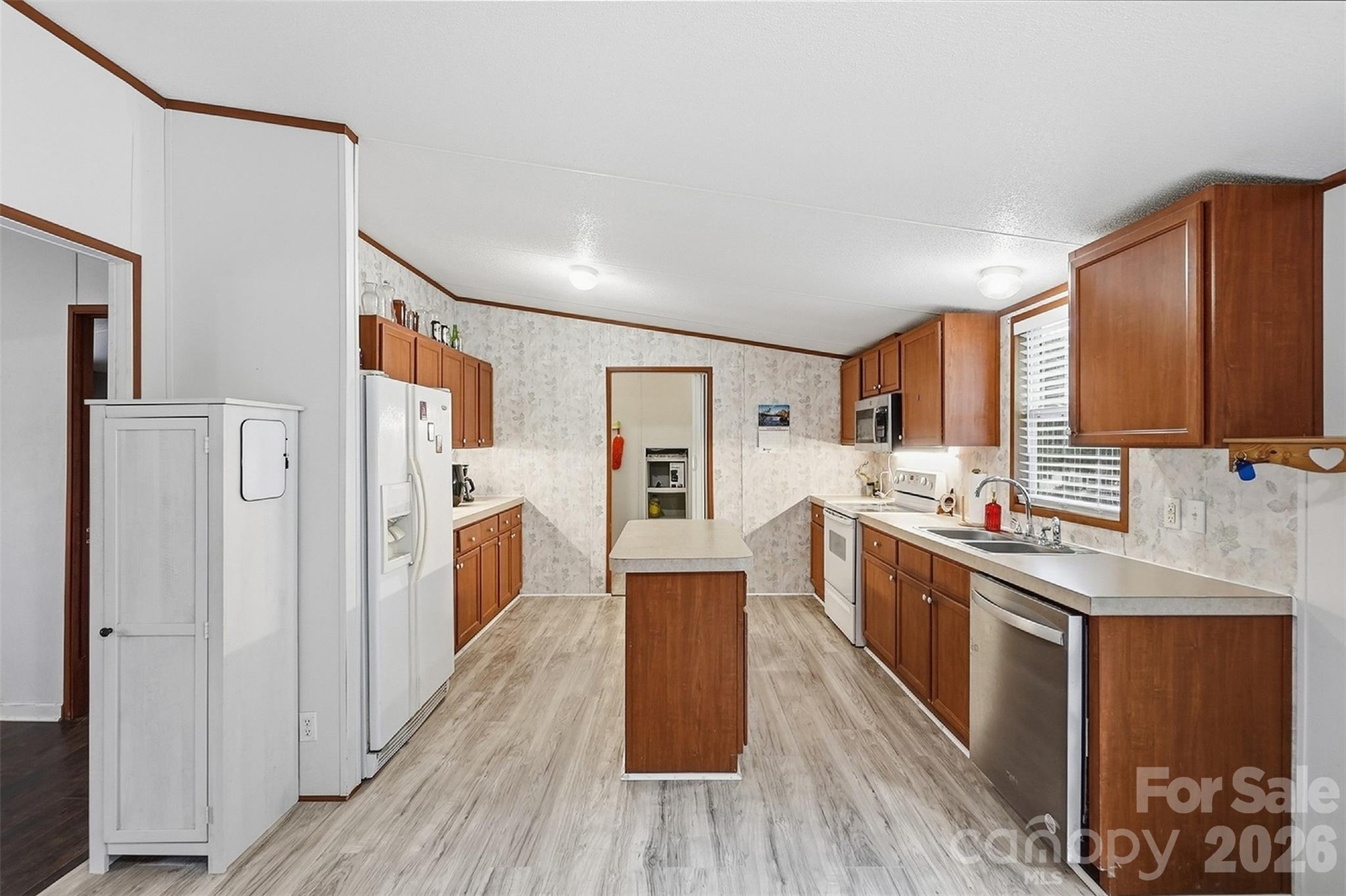 4688 Taxahaw Road Property Photo 12