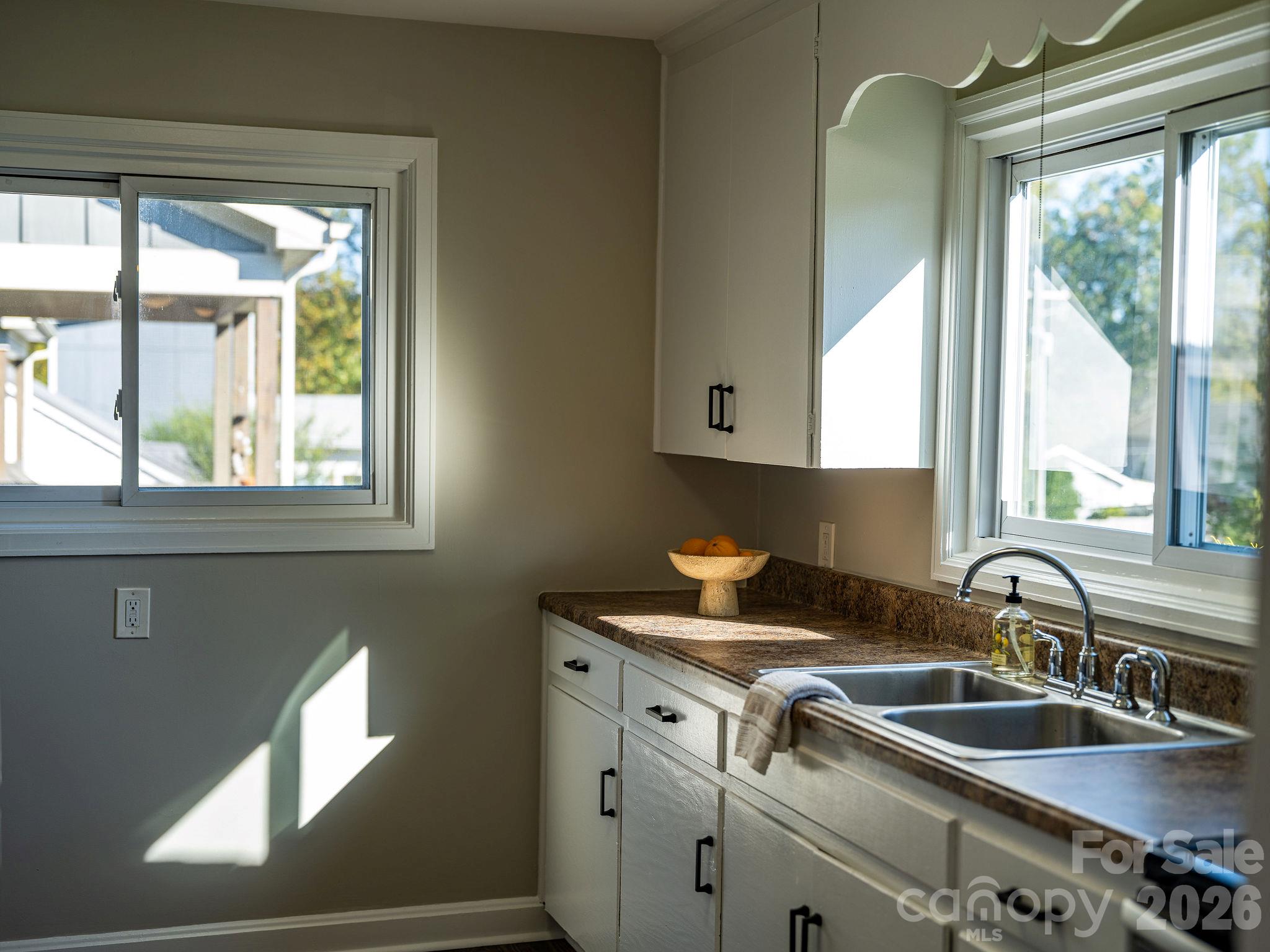 24 Cedar Street Property Photo 18