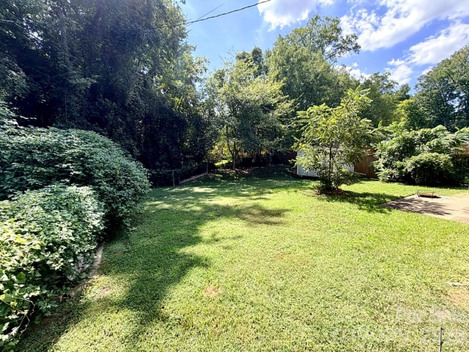 710 Manhasset Road Property Photo 4