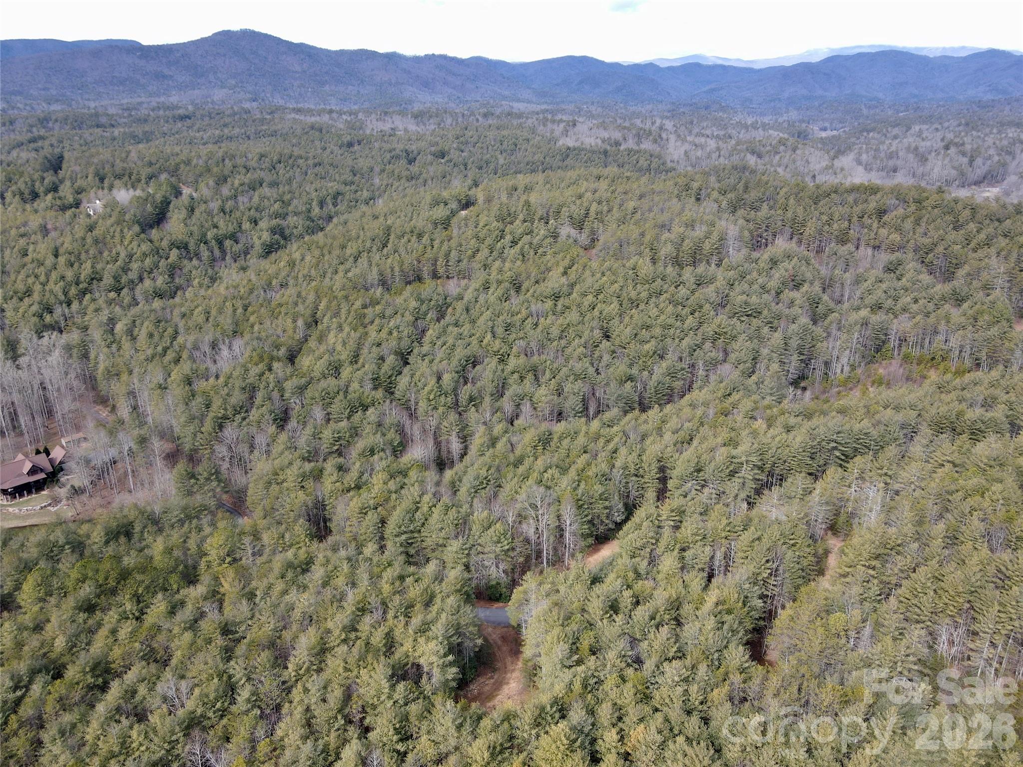 5632 Collette Ridge Circle Property Photo 4