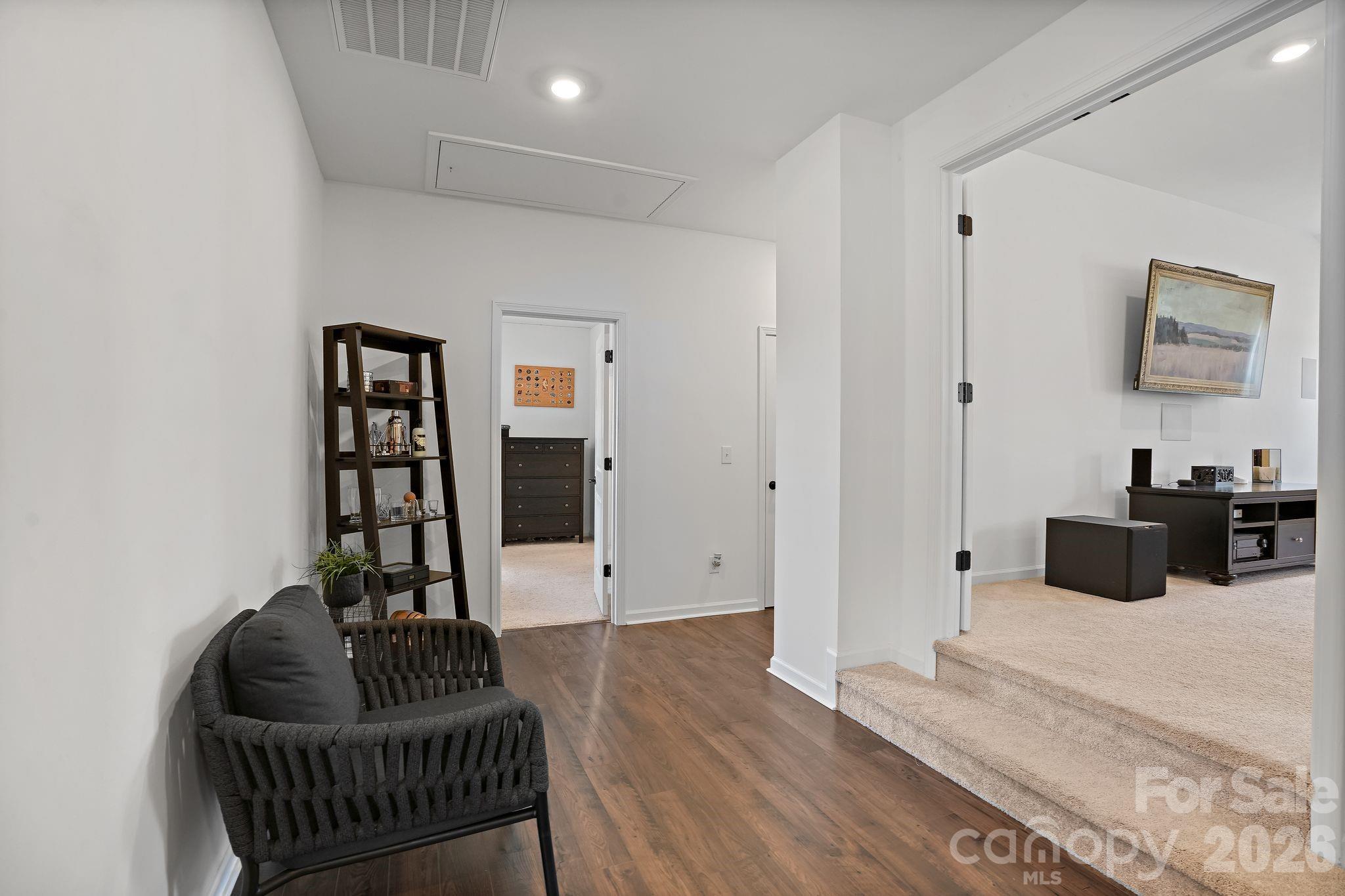 129 Clawton Loop Property Photo 20