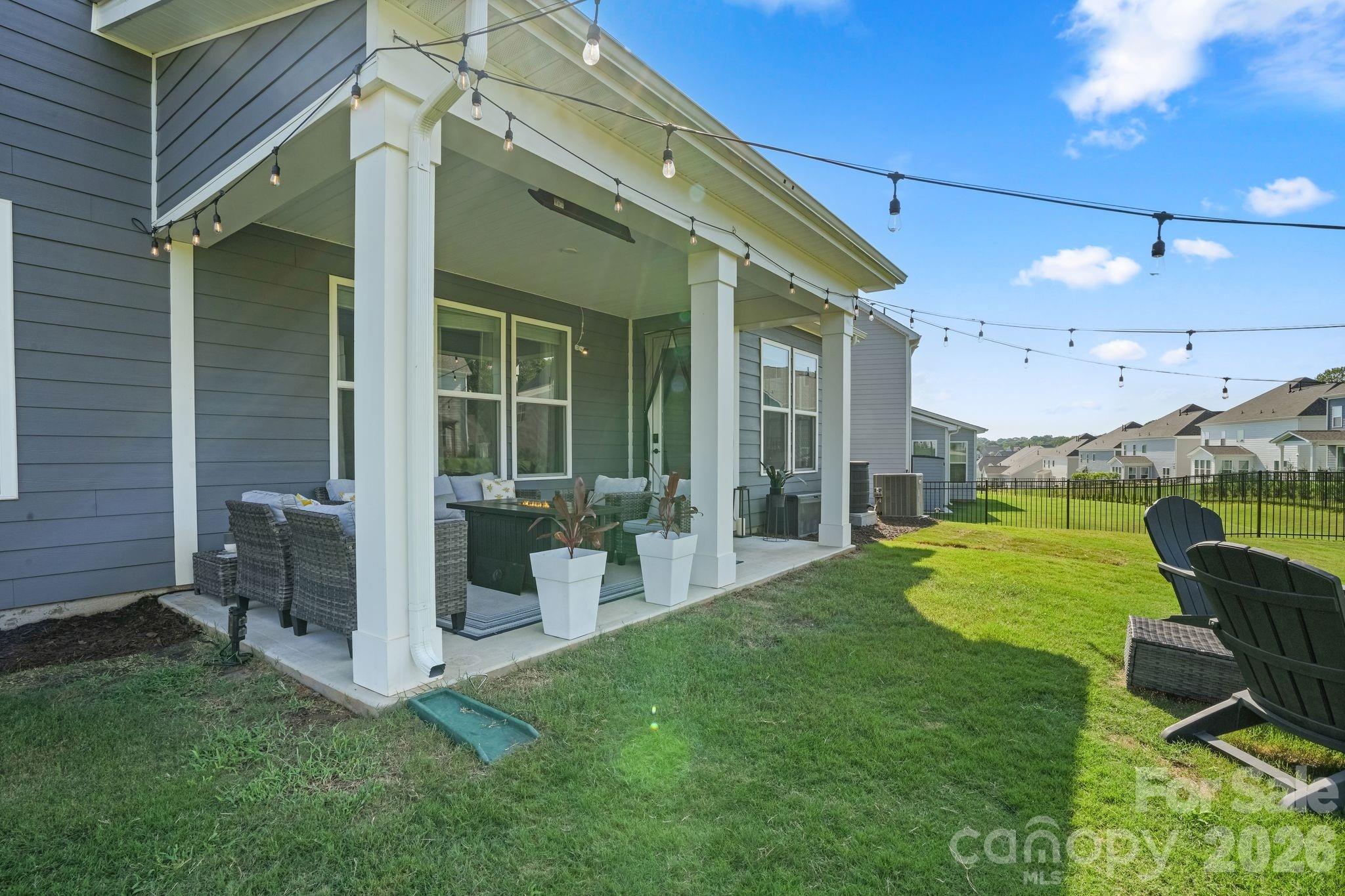 129 Clawton Loop Property Photo 40