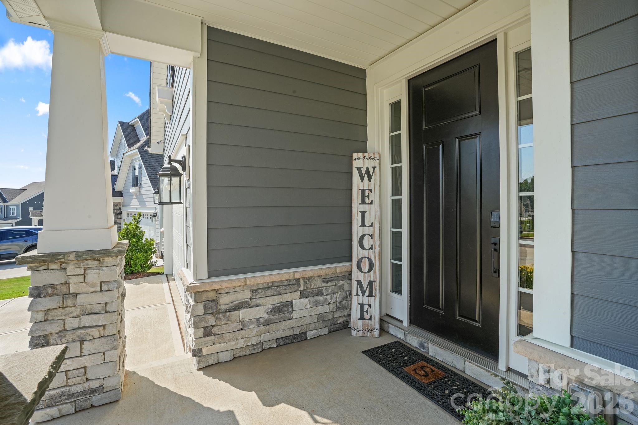 129 Clawton Loop Property Photo 44