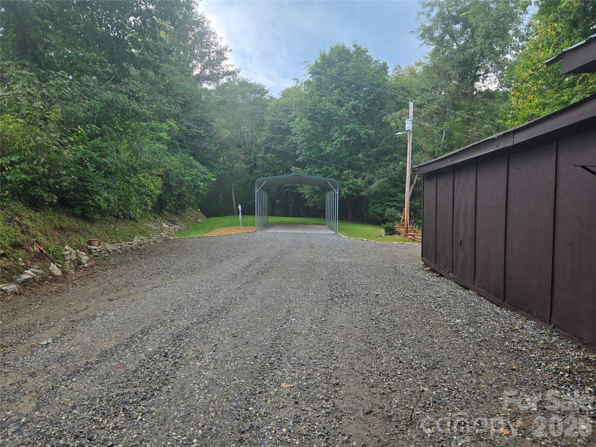 128 Triangle Road Property Photo 2