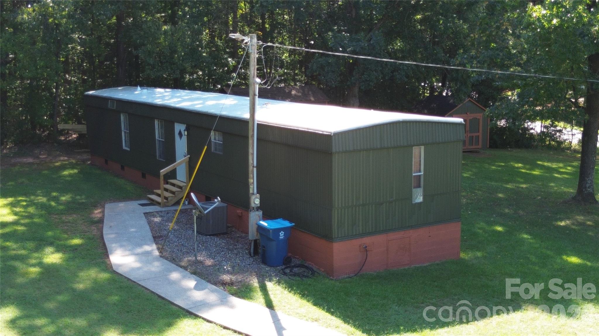 6676 Lineberger Road Property Photo 2