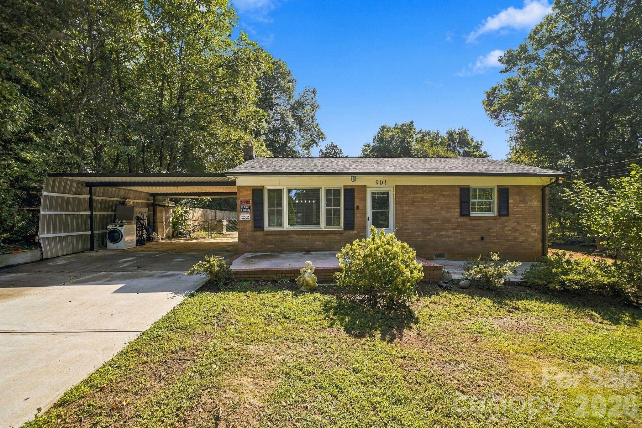 901 Furman Street Property Photo 1