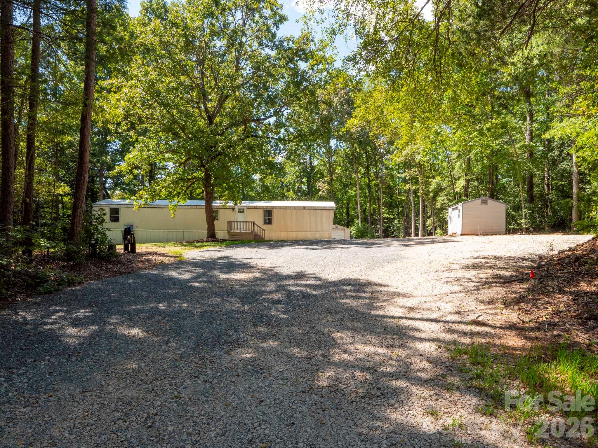 6303 Griffin Road Property Photo 1