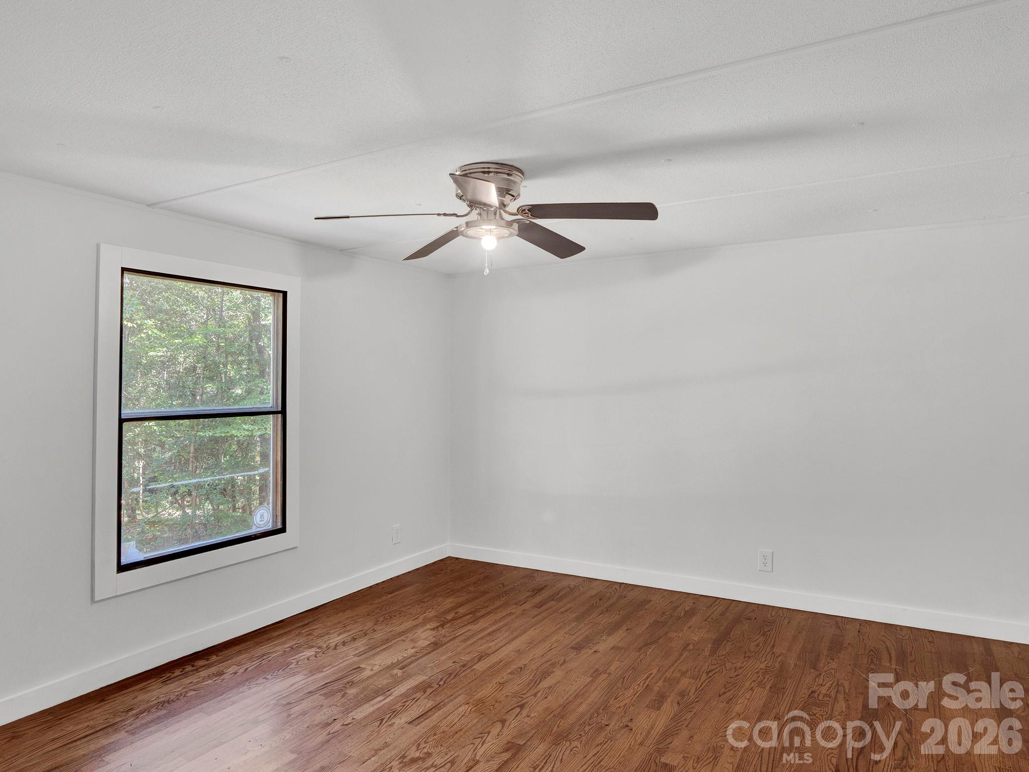 6303 Griffin Road Property Photo 12