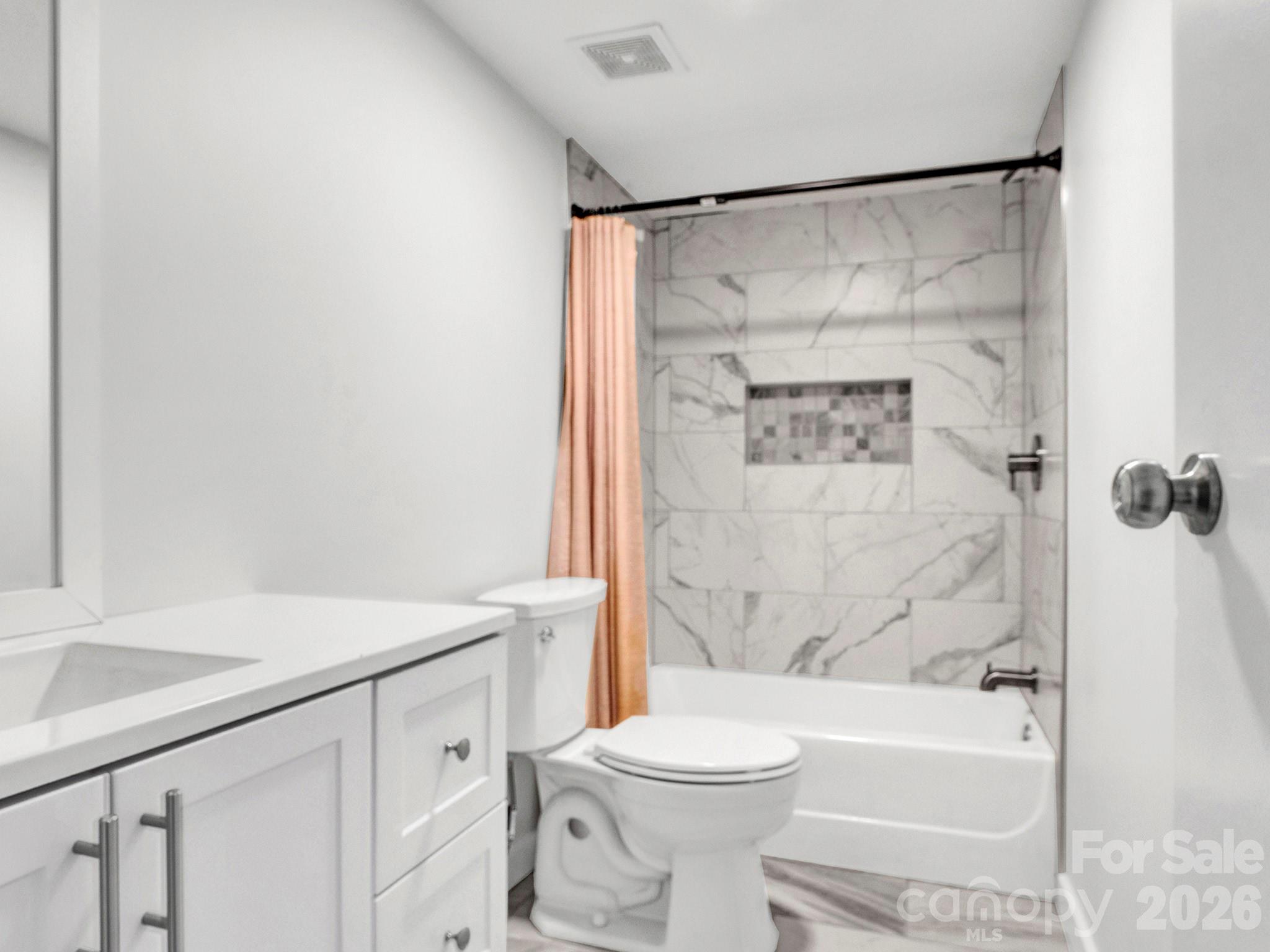 6303 Griffin Road Property Photo 14