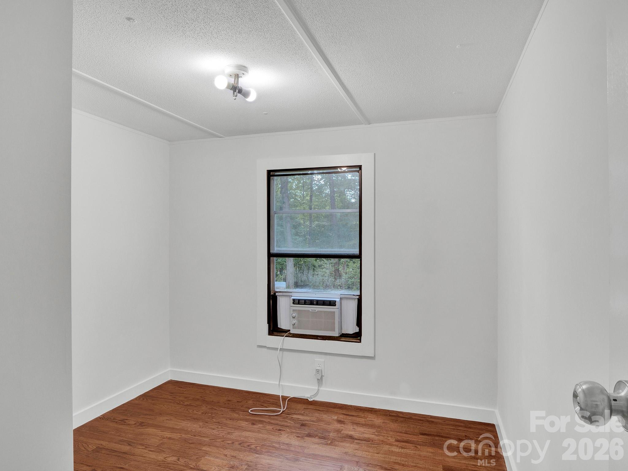 6303 Griffin Road Property Photo 18
