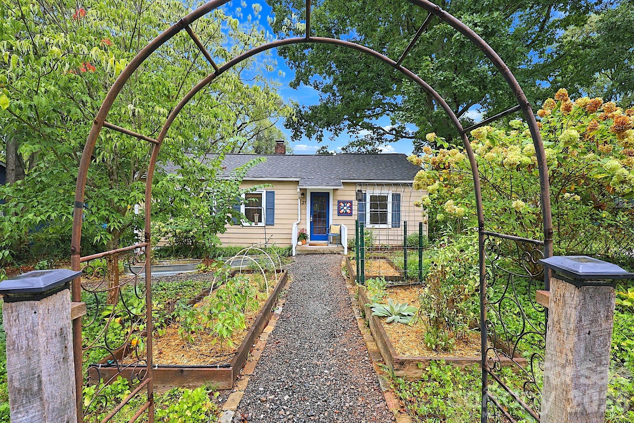 21 Balsam Avenue Property Photo 3