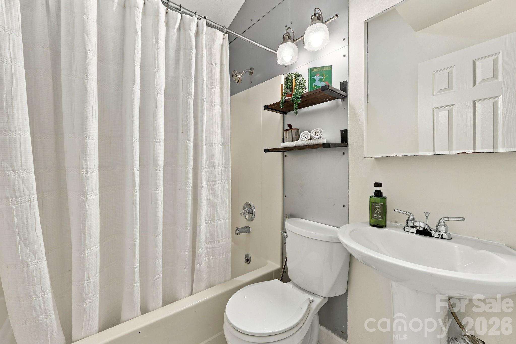 21 Balsam Avenue Property Photo 26
