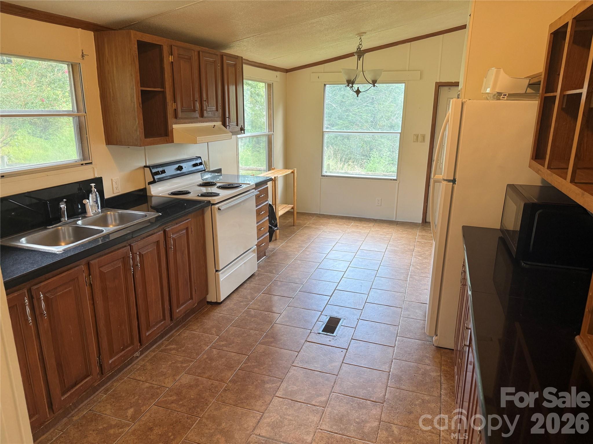 79 Jordan Road Property Photo 12