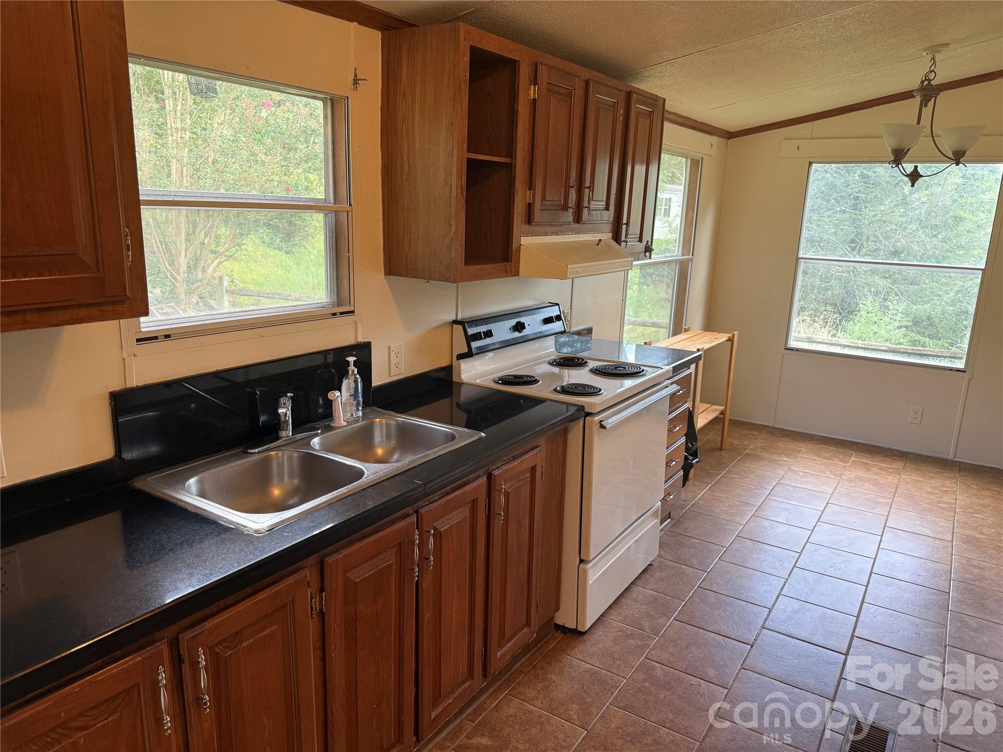 79 Jordan Road Property Photo 15
