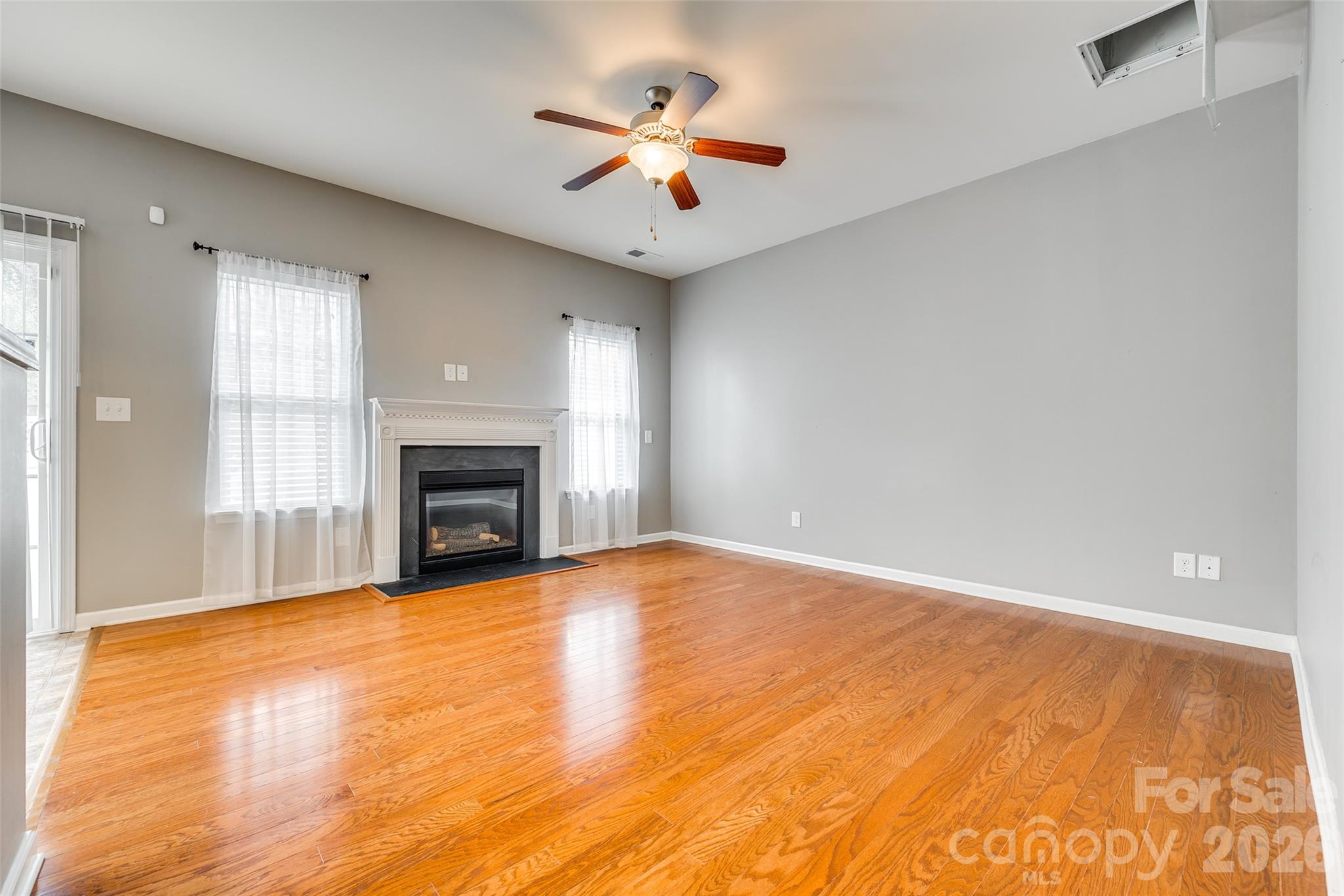13815 Singleleaf Lane Property Photo 3
