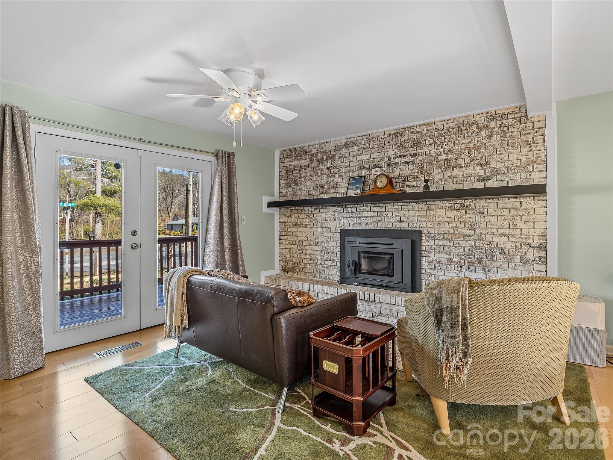435 Thermal View Drive Property Photo 8