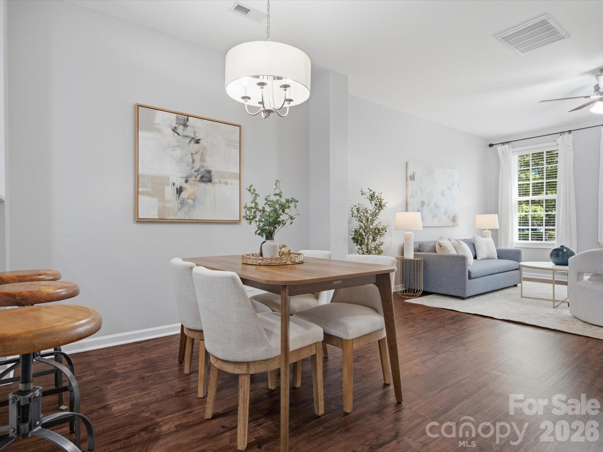 9533 Longstone Lane Property Photo 8